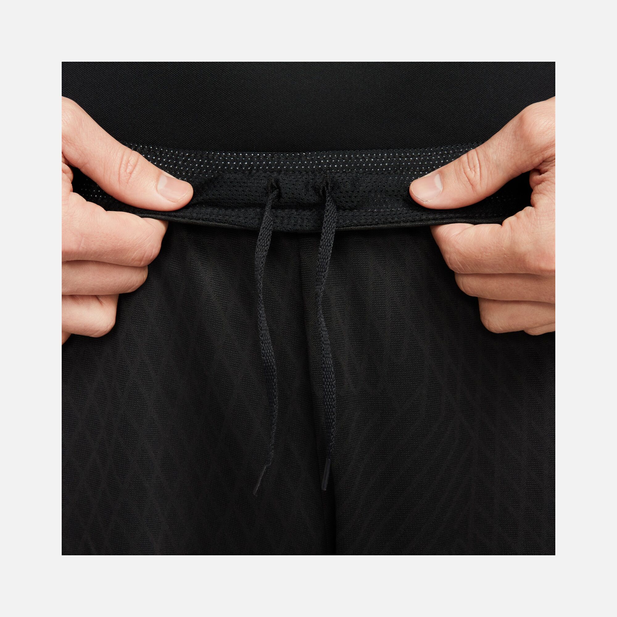 Nike Dri-Fit Strike Soccer Erkek Şort