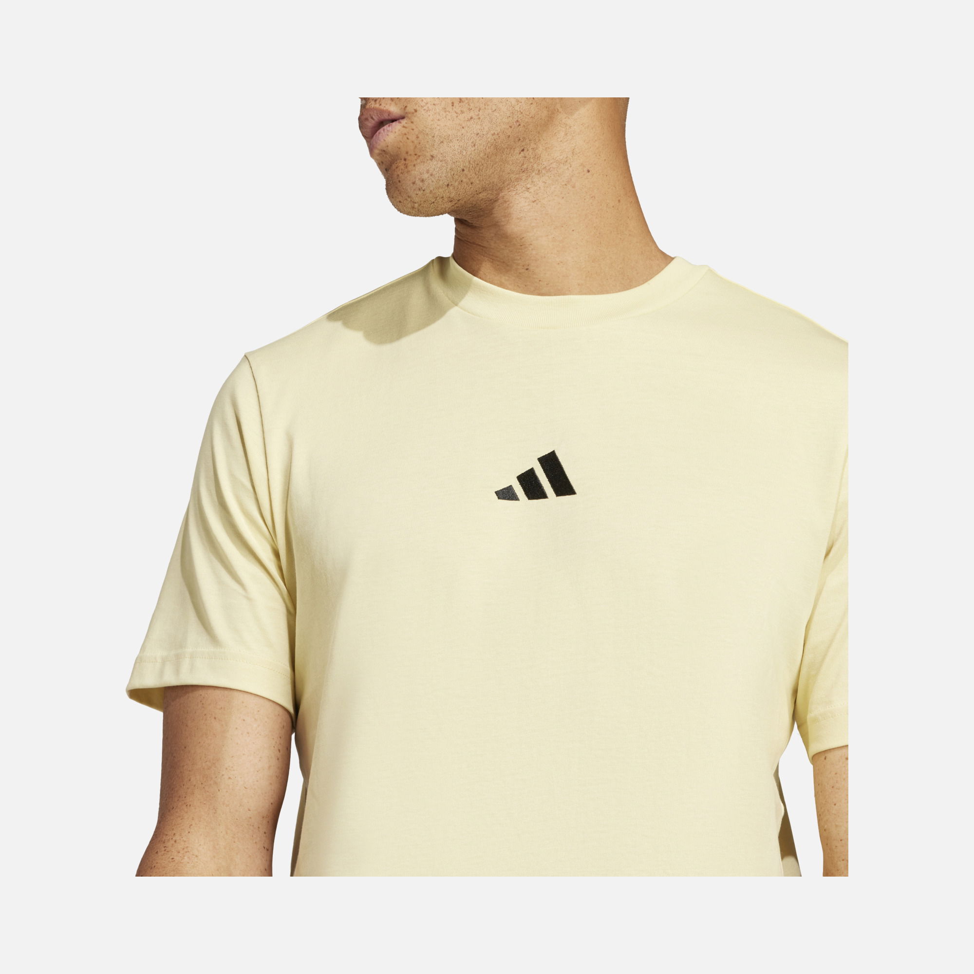 adidas Sportswear Essentials Embroidered Small Logo Single Jersey Short-Sleeve Erkek Tişört
