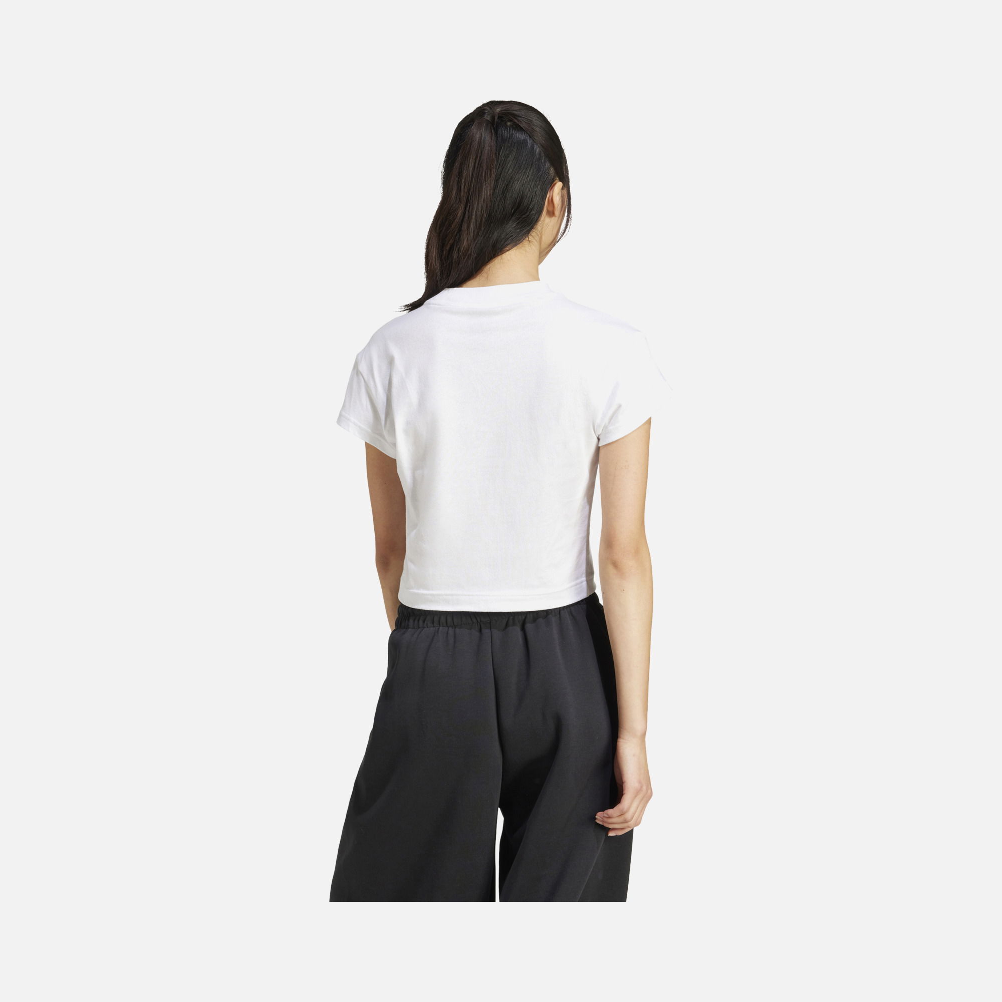 adidas Future Icons Small Logo Graphic Slim Cut Cropped Short-Sleeve Kadın Tişört