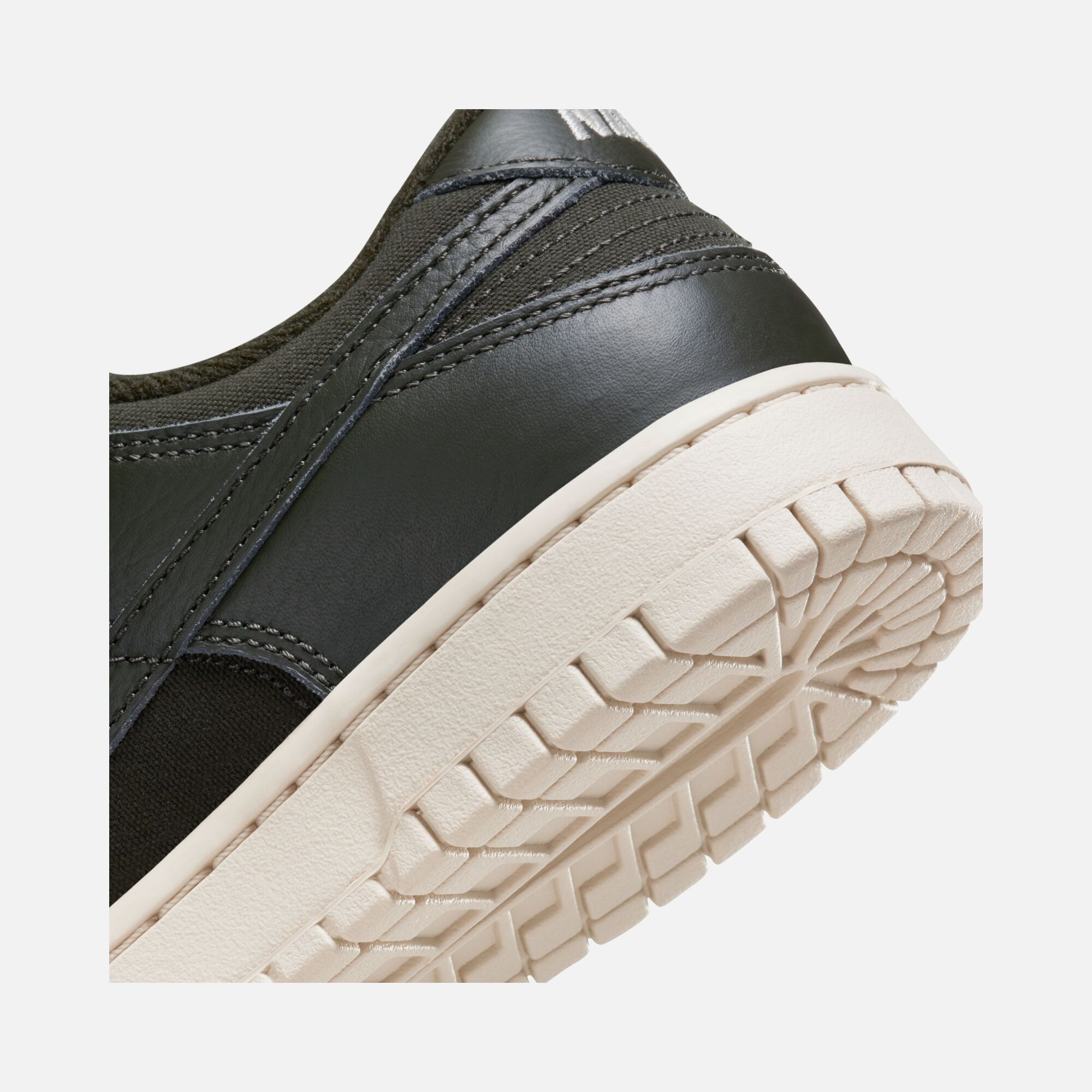 Nike Dunk Low Retro Premium ''Canvas and Leather Upper'' Erkek Spor Ayakkabı