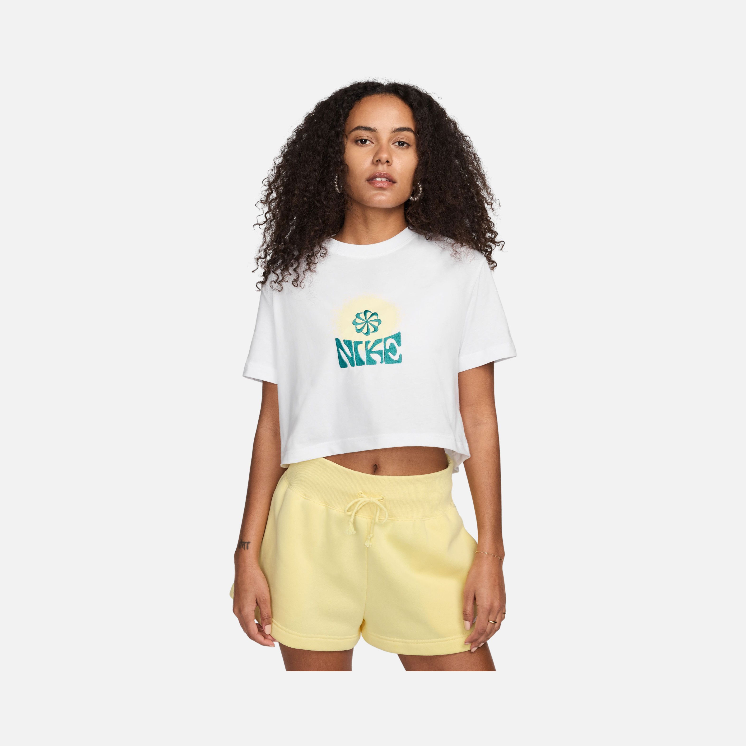 Nike Sportswear Essentials OC1 Eday Short-Sleeve Kadın Tişört