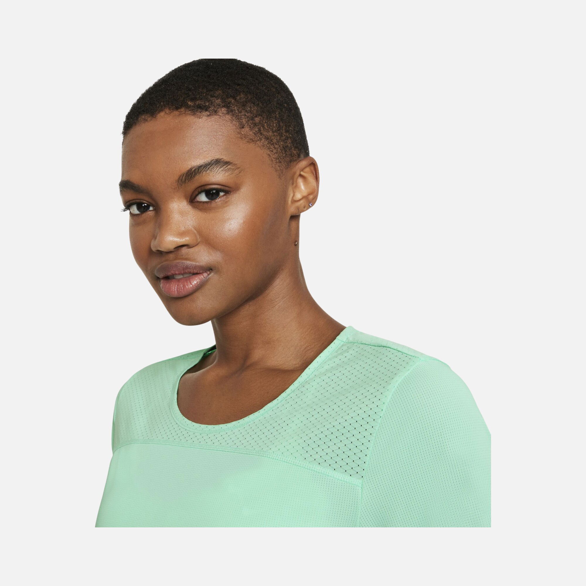 Nike Miler Run Division Short-Sleeve Running Kadın Tişört