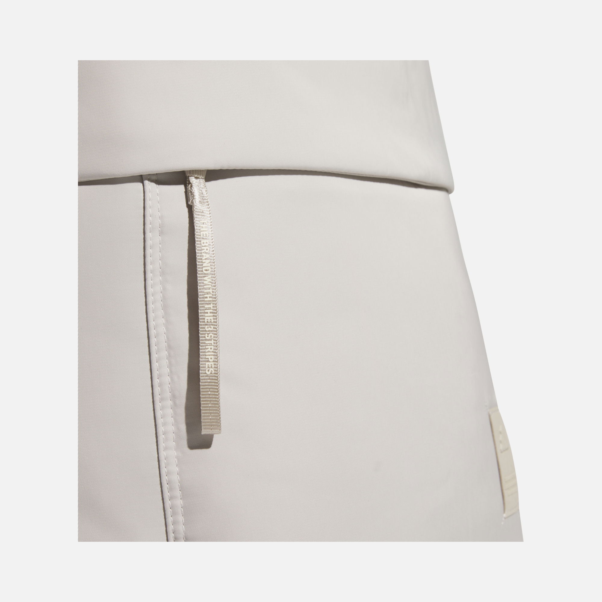 adidas Sportswear Must Haves (19,75 L) Kadın Omuz Çantası