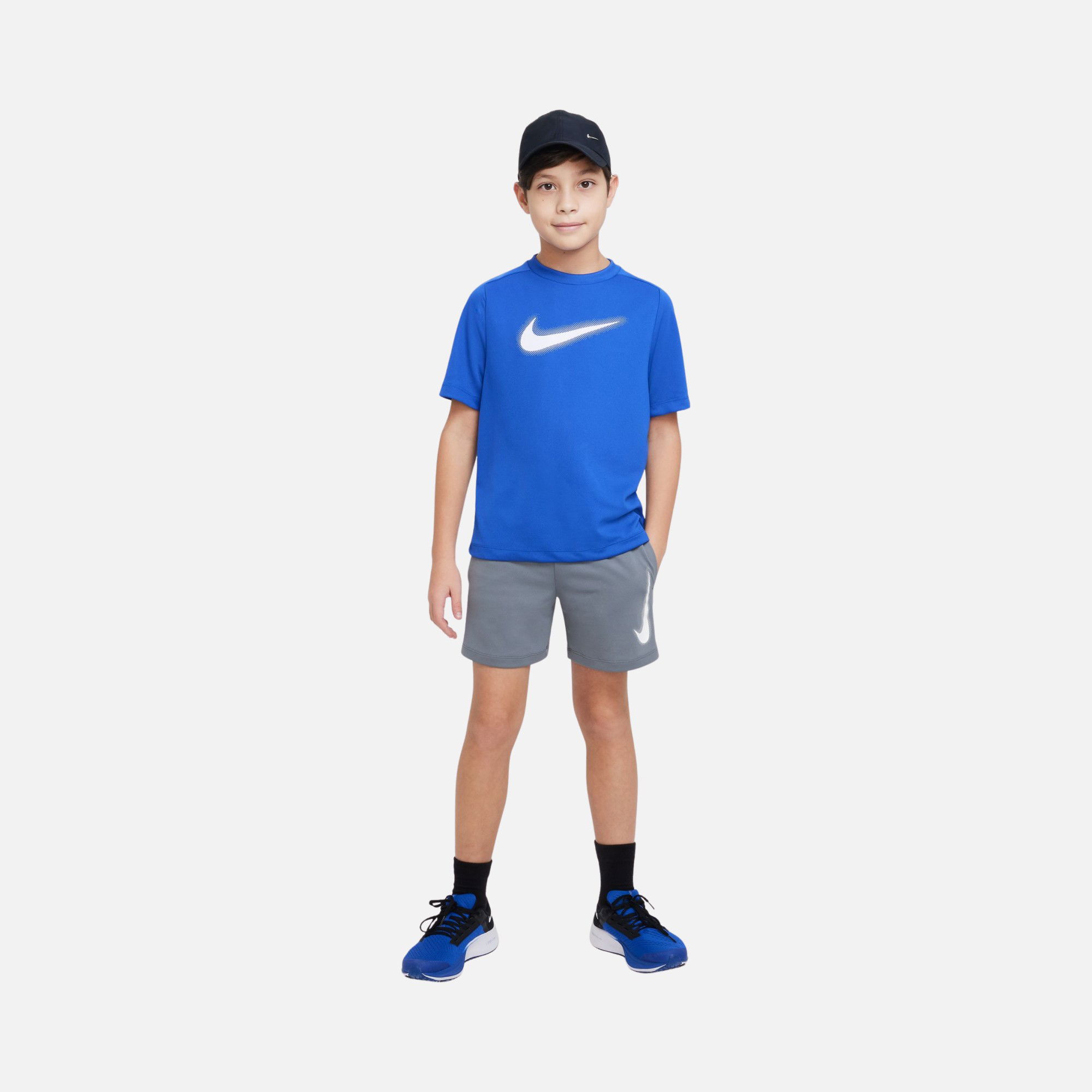 Nike Dri-Fit Multi+ Graphic Training Short-Sleeve (Boys') Çocuk Tişört