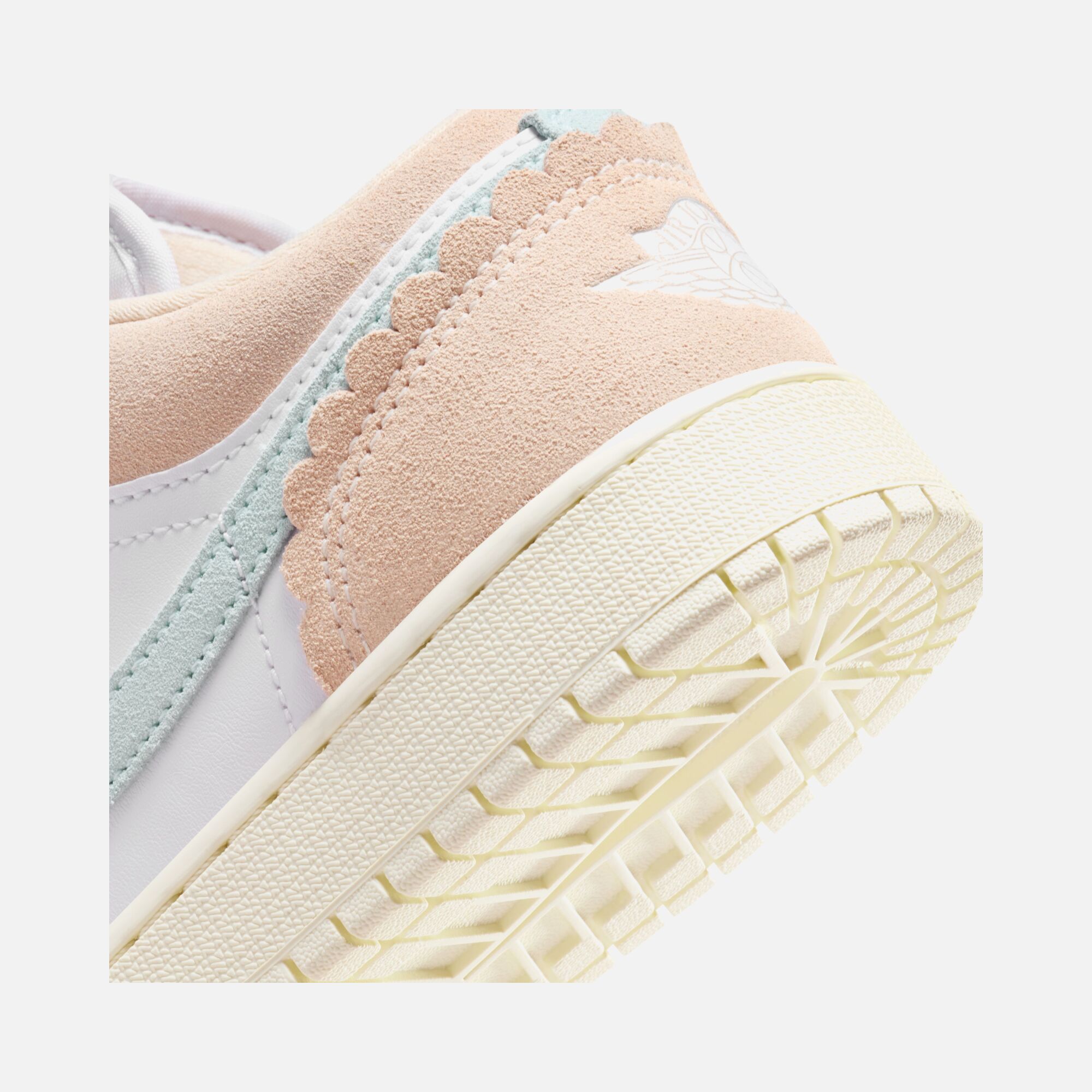 Nike Air Jordan 1 Low SE ''Scalloped Edge Suede Details'' (GS) Spor Ayakkabı