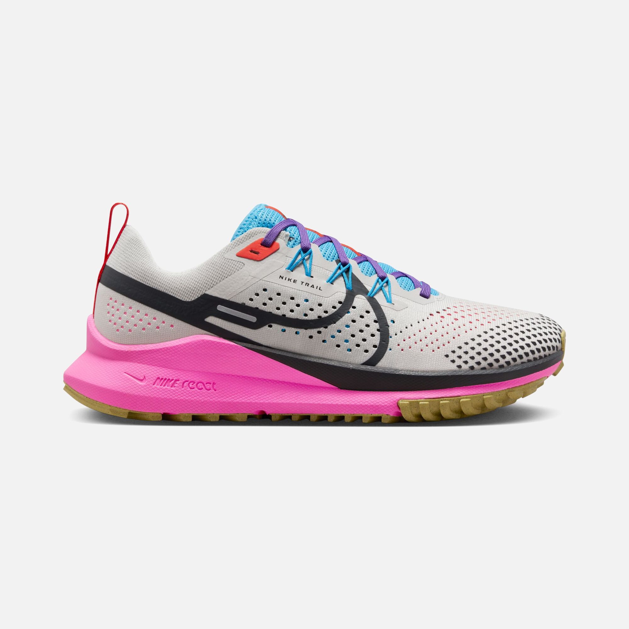 Nike Pegasus Trail 4 Running Kadın Spor Ayakkabı