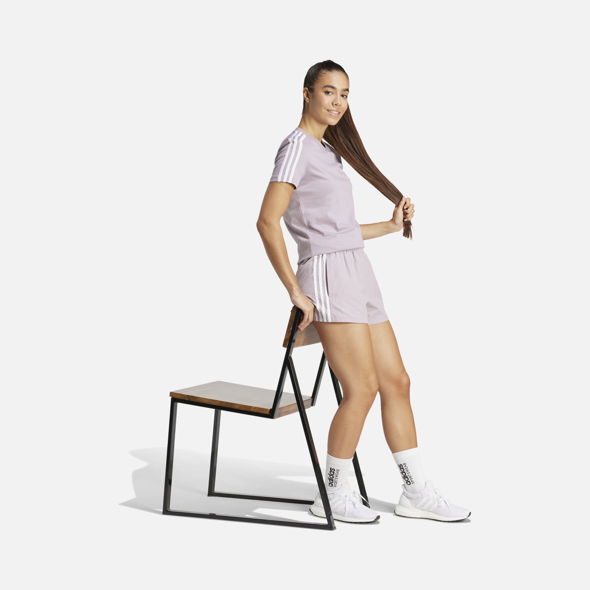 adidas Essentials Slim 3-Stripes Short-Sleeve Kadın Tişört