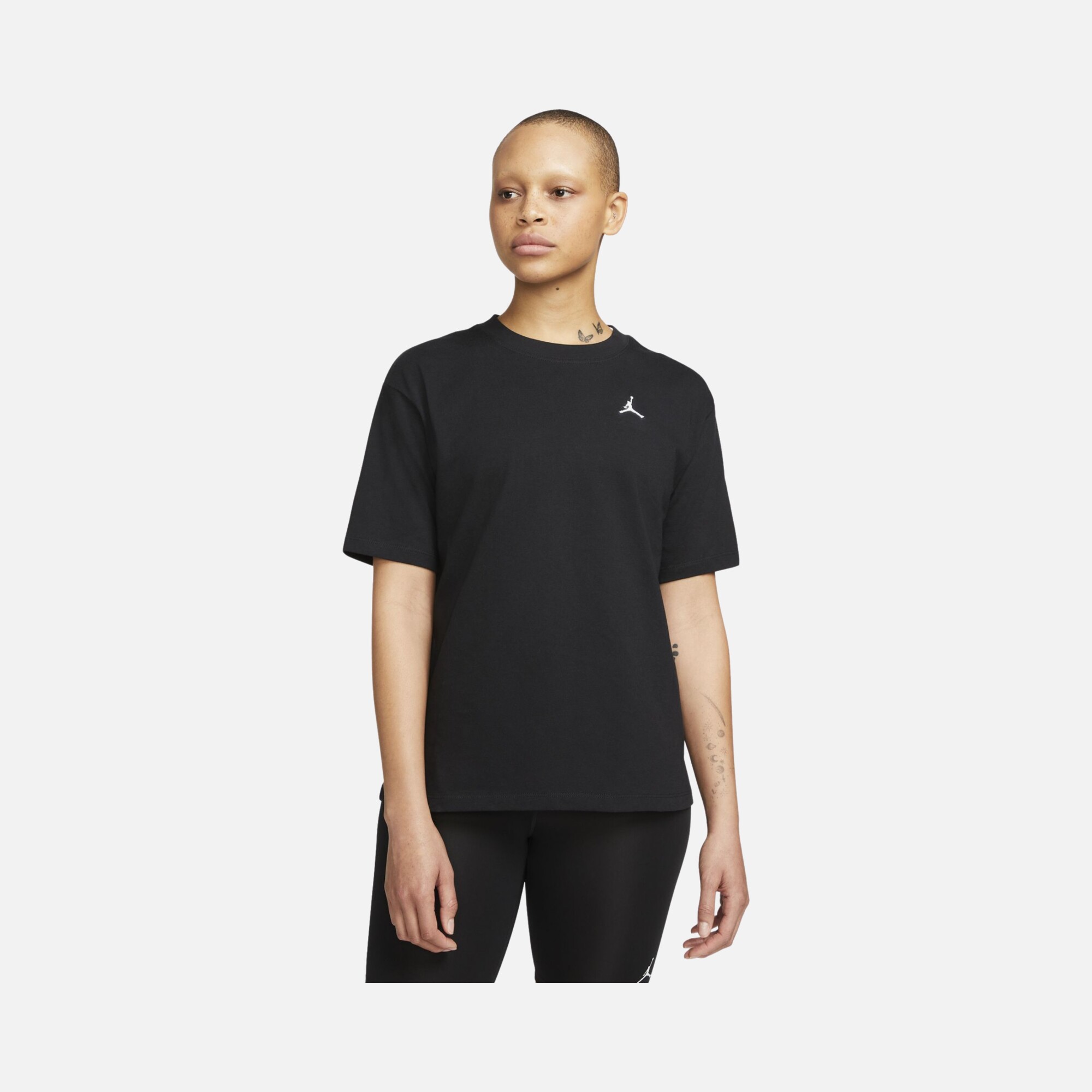 Nike Jordan Essentials Core 22 Short-Sleeve Kadın Tişört