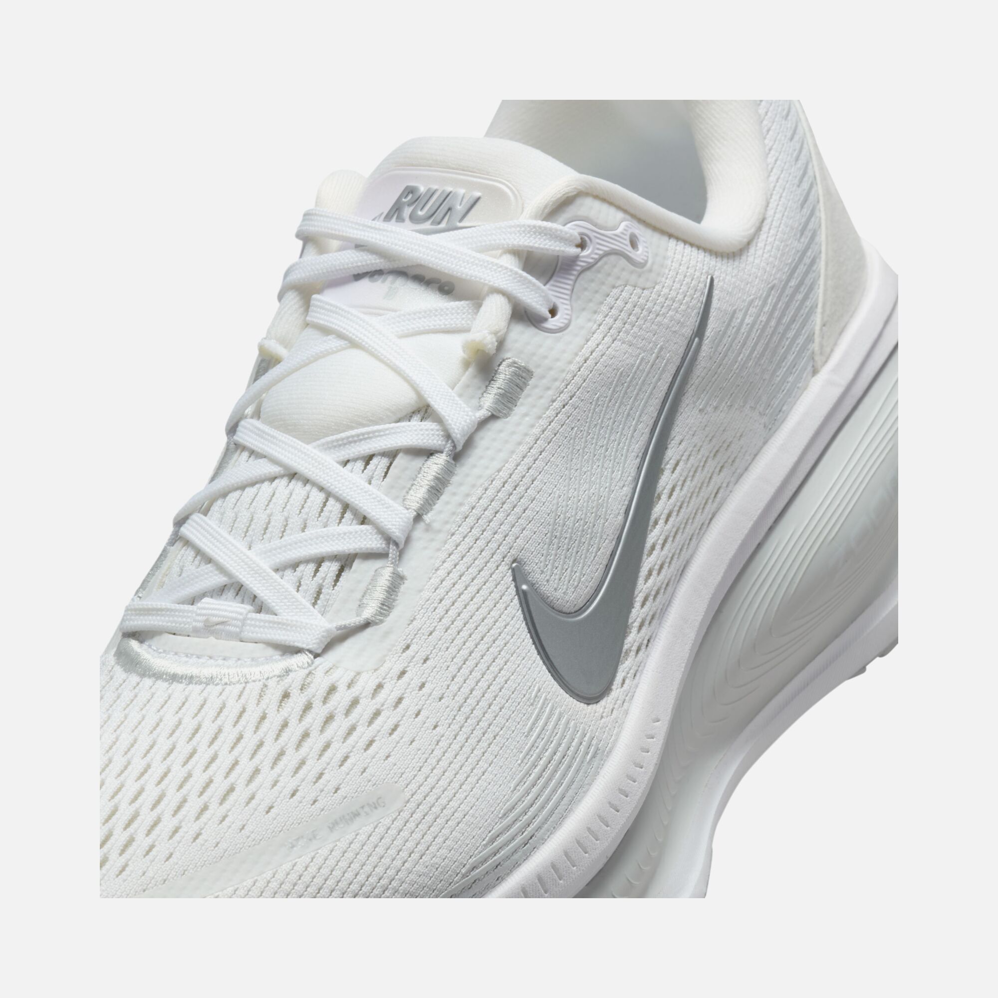 Nike Vomero 18 ZoomX Road Running Kadın Spor Ayakkabı