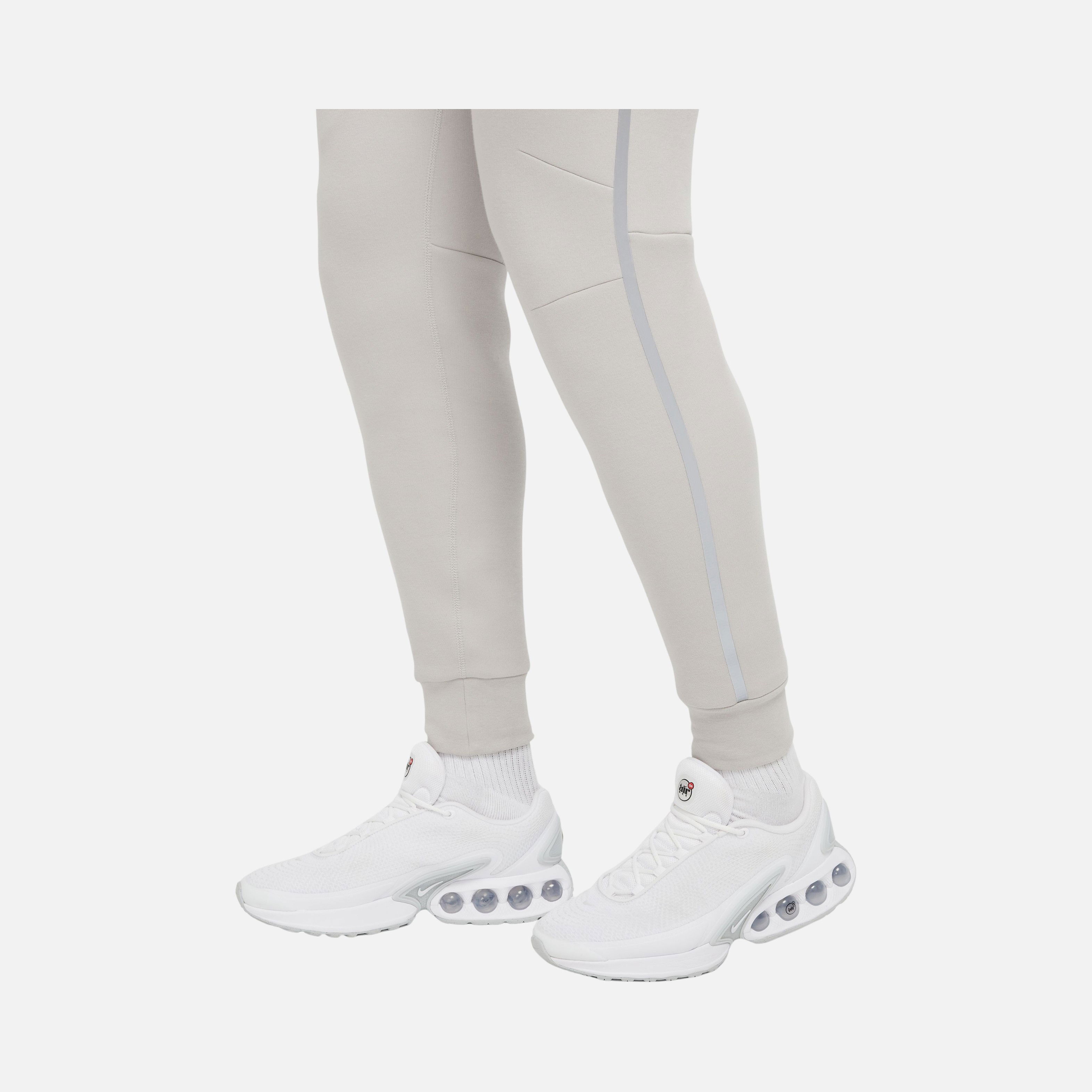 Nike Sportswear Tech Seasonal Tech Fleece+ Erkek Eşofman Altı