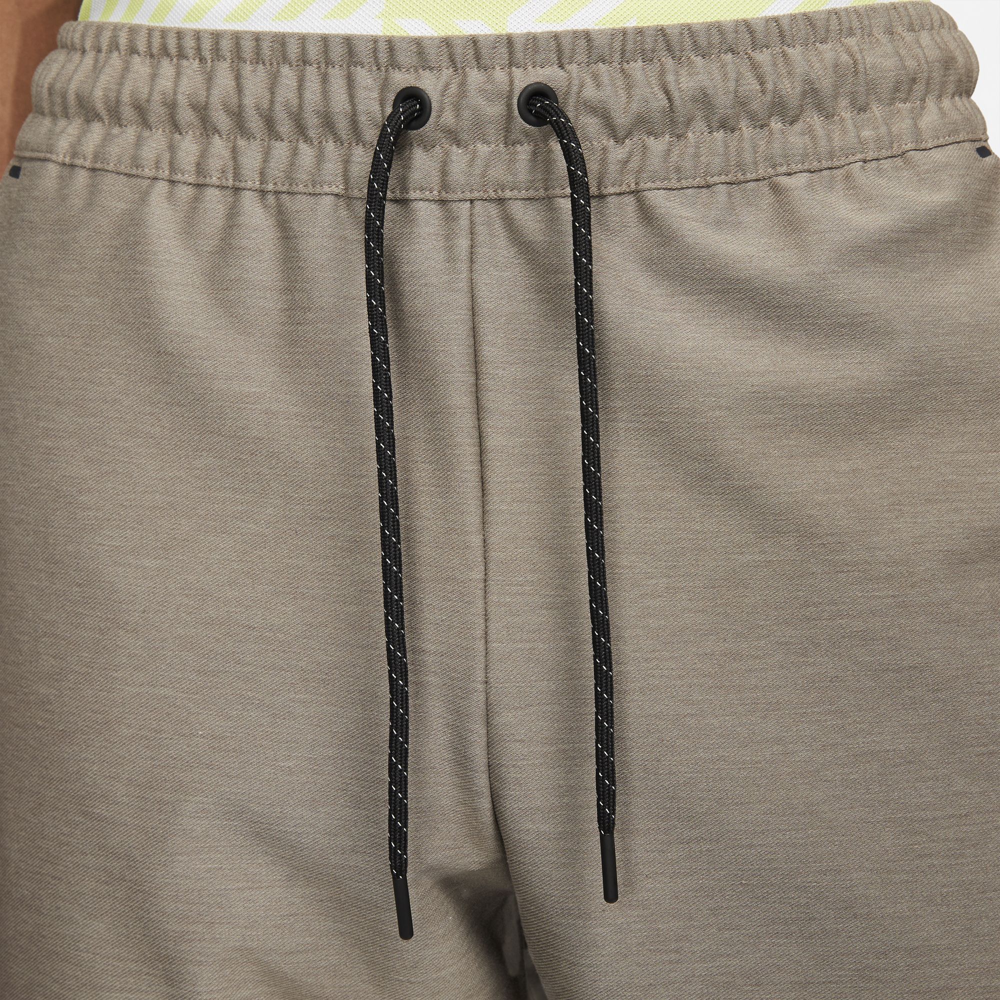 Nike Sportswear Dri-Fit Tech Pack Unlined Track Erkek Eşofman Altı