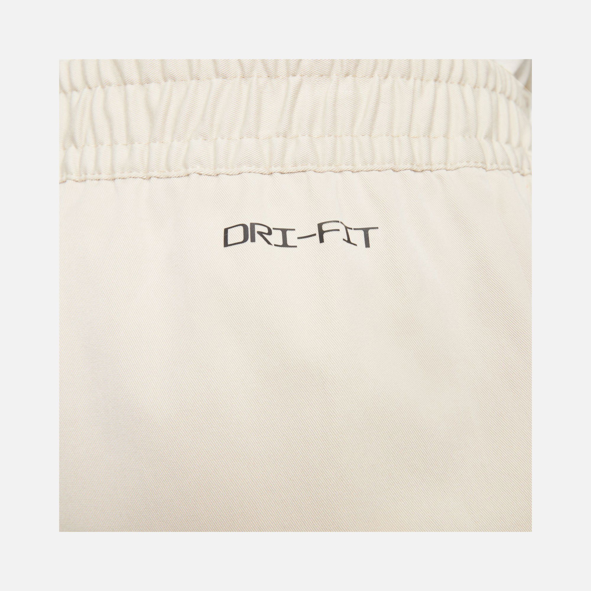 Nike Sportswear Dri-Fit Woven Erkek Şort