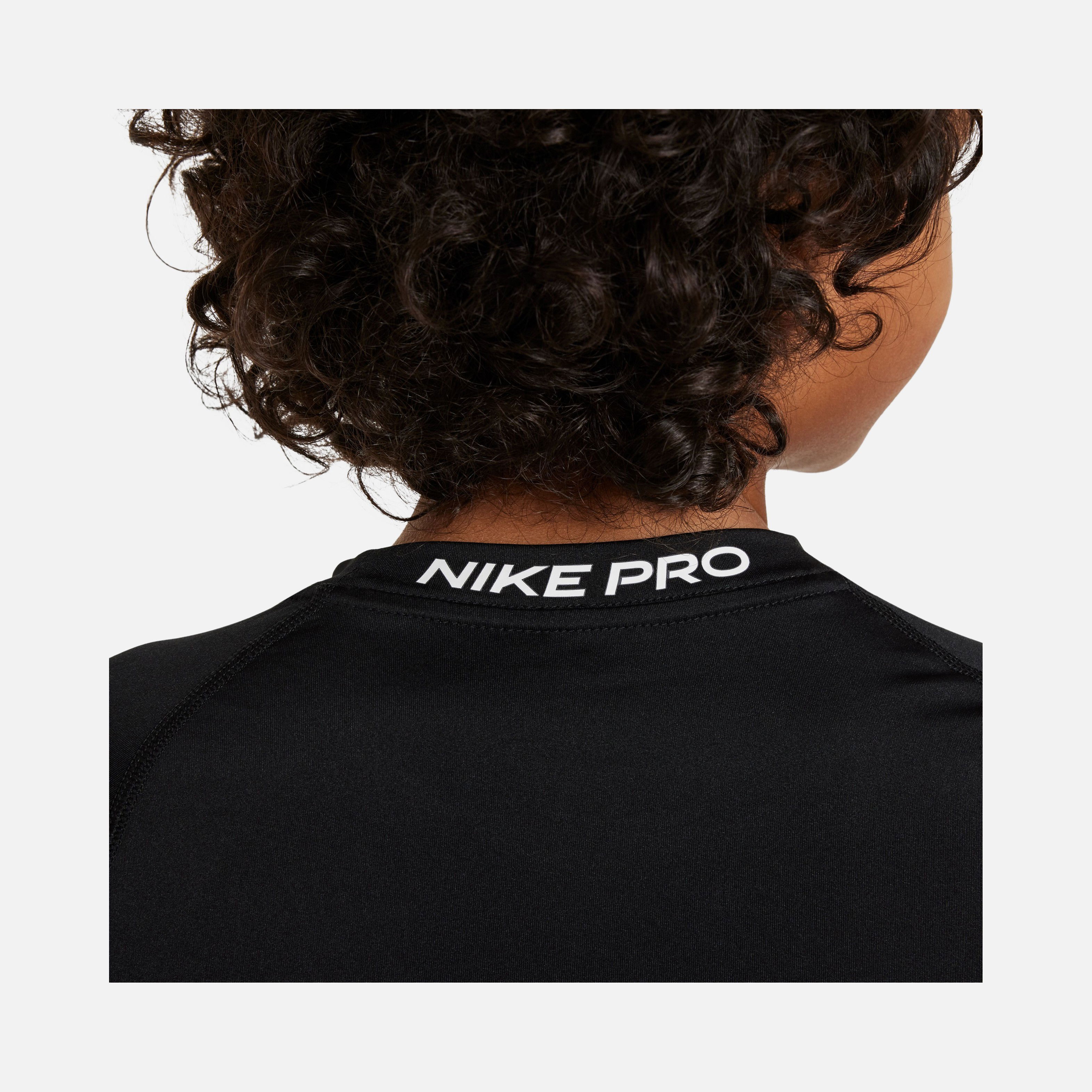 Nike Pro Dri-Fit ''Soft Knit Fabric & Flat Stitch Detail'' Training Short-Sleeve (Boys') Çocuk Tişört