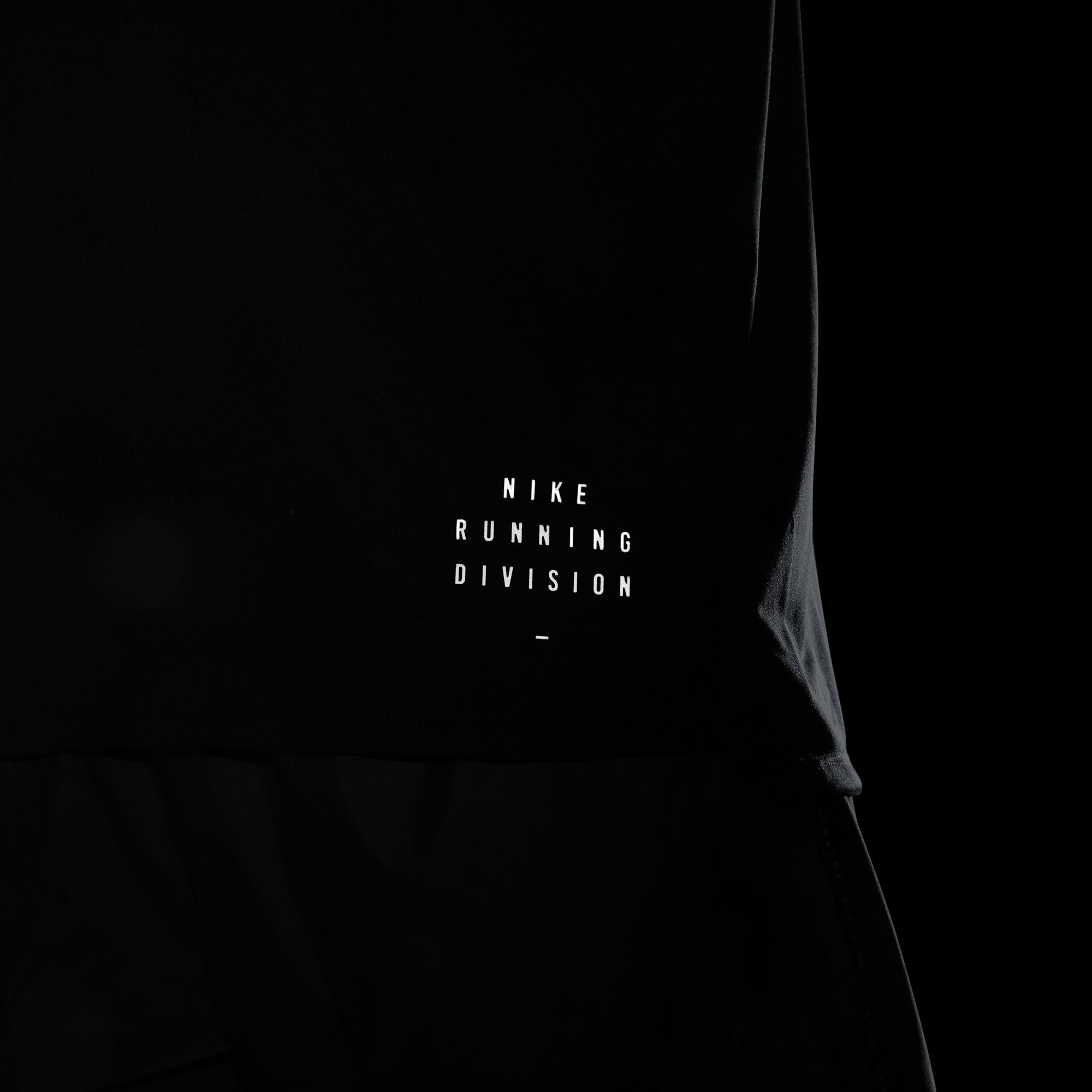 Nike Dri-Fit Run Division Rise 365 FW21 Short-Sleeve Erkek Tişört