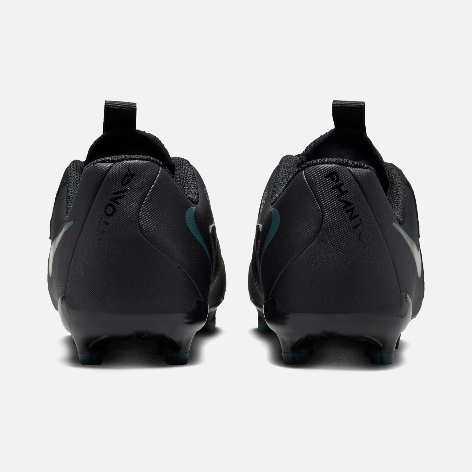 Nike Jr. Phantom GX II Academy FG/MG Multi-Ground Low-Top Çocuk Krampon