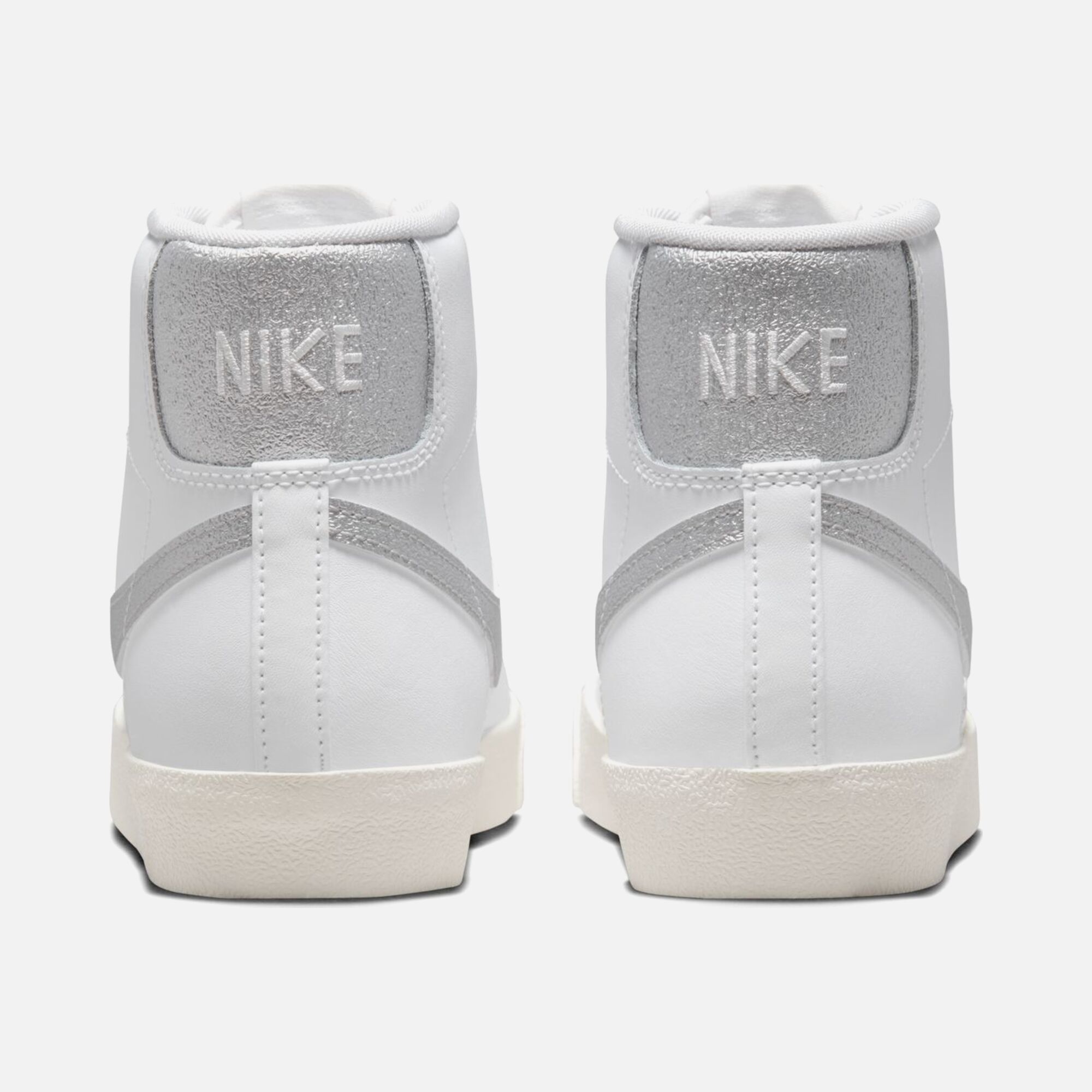 Nike Blazer Mid '77 Essentials Kadın Spor Ayakkabı