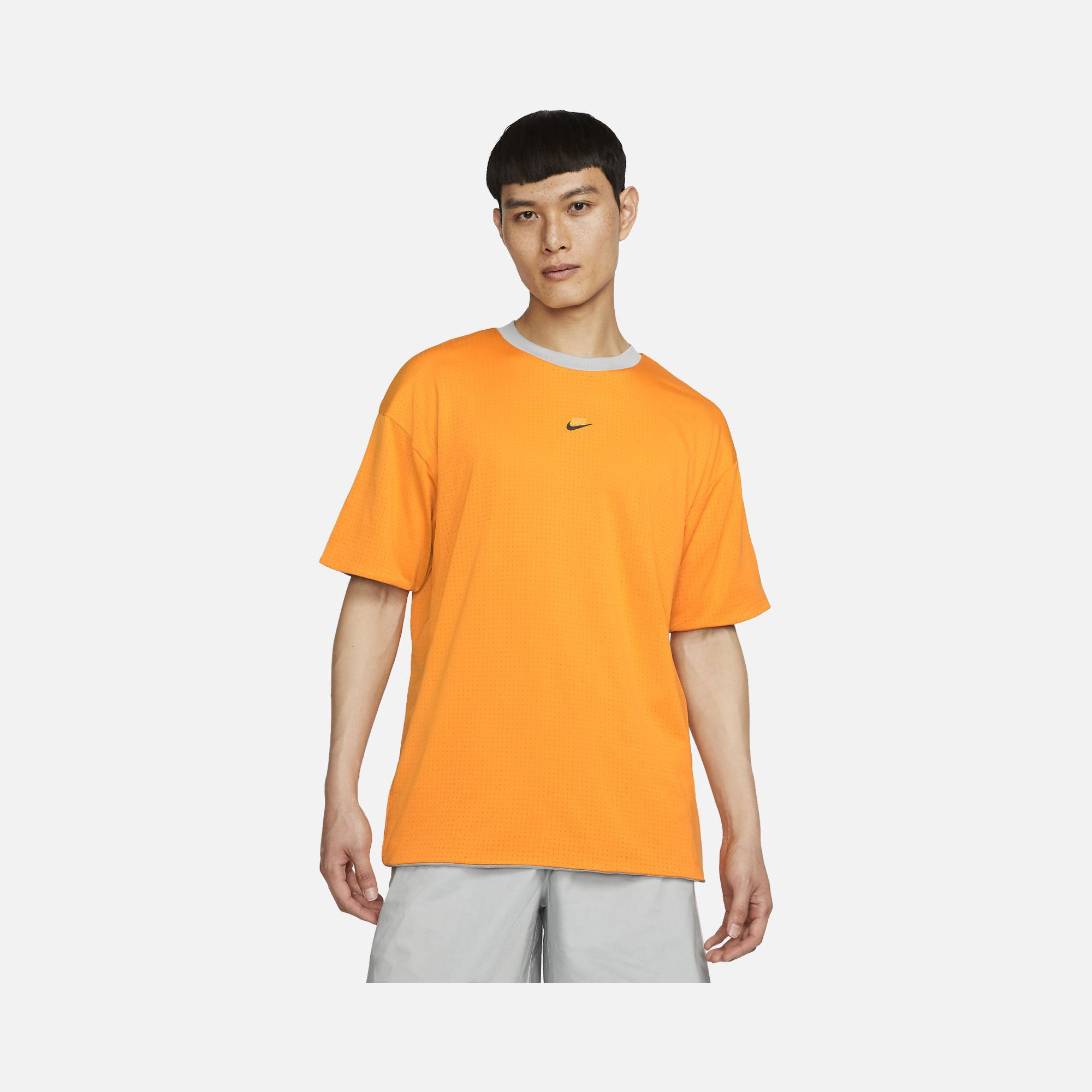 Nike Sportswear Style Essentials Reversible Short-Sleeve Erkek Tişört