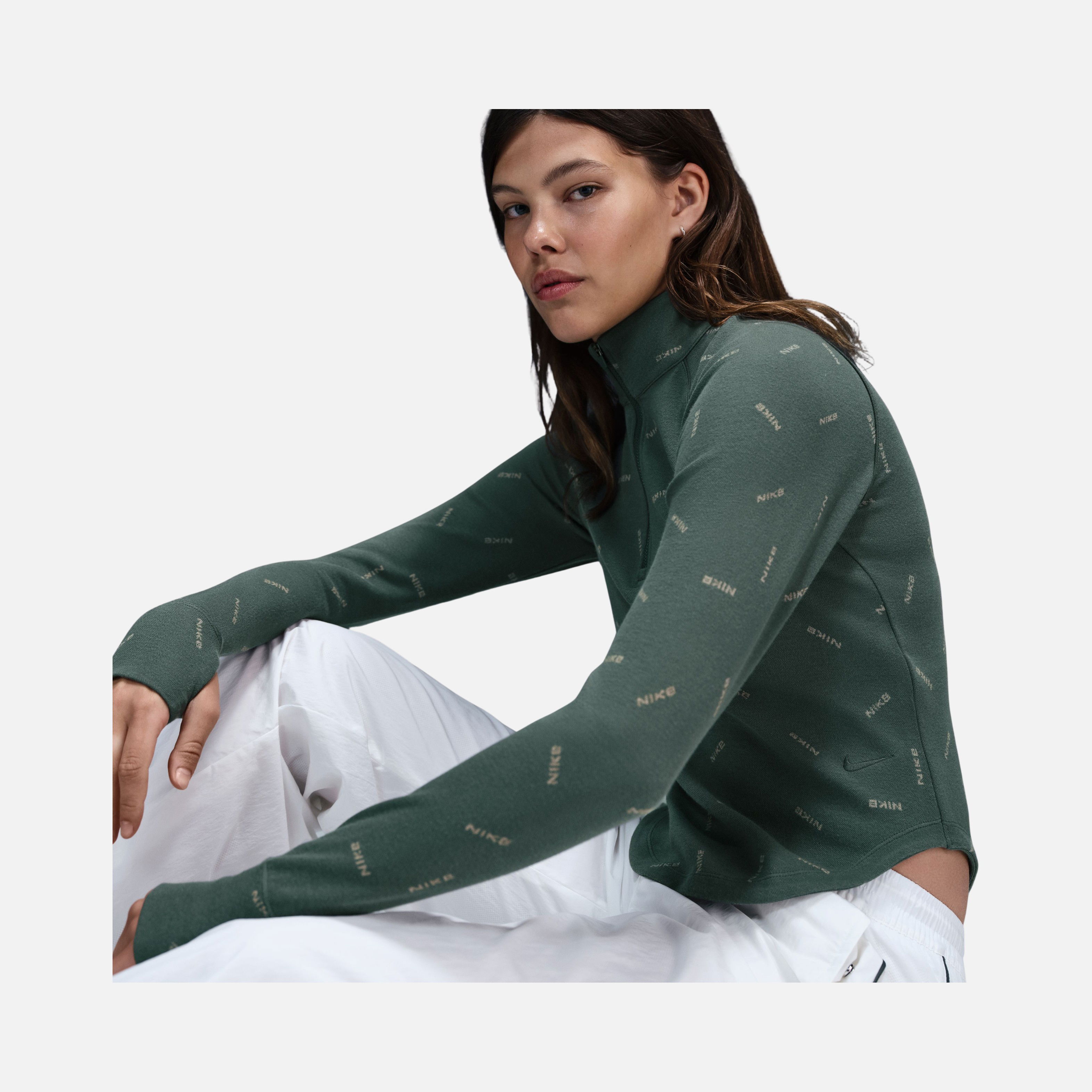 Nike Sportswear Collection Logo Slim 1/2-Zip Long-Sleeve Kadın Tişört