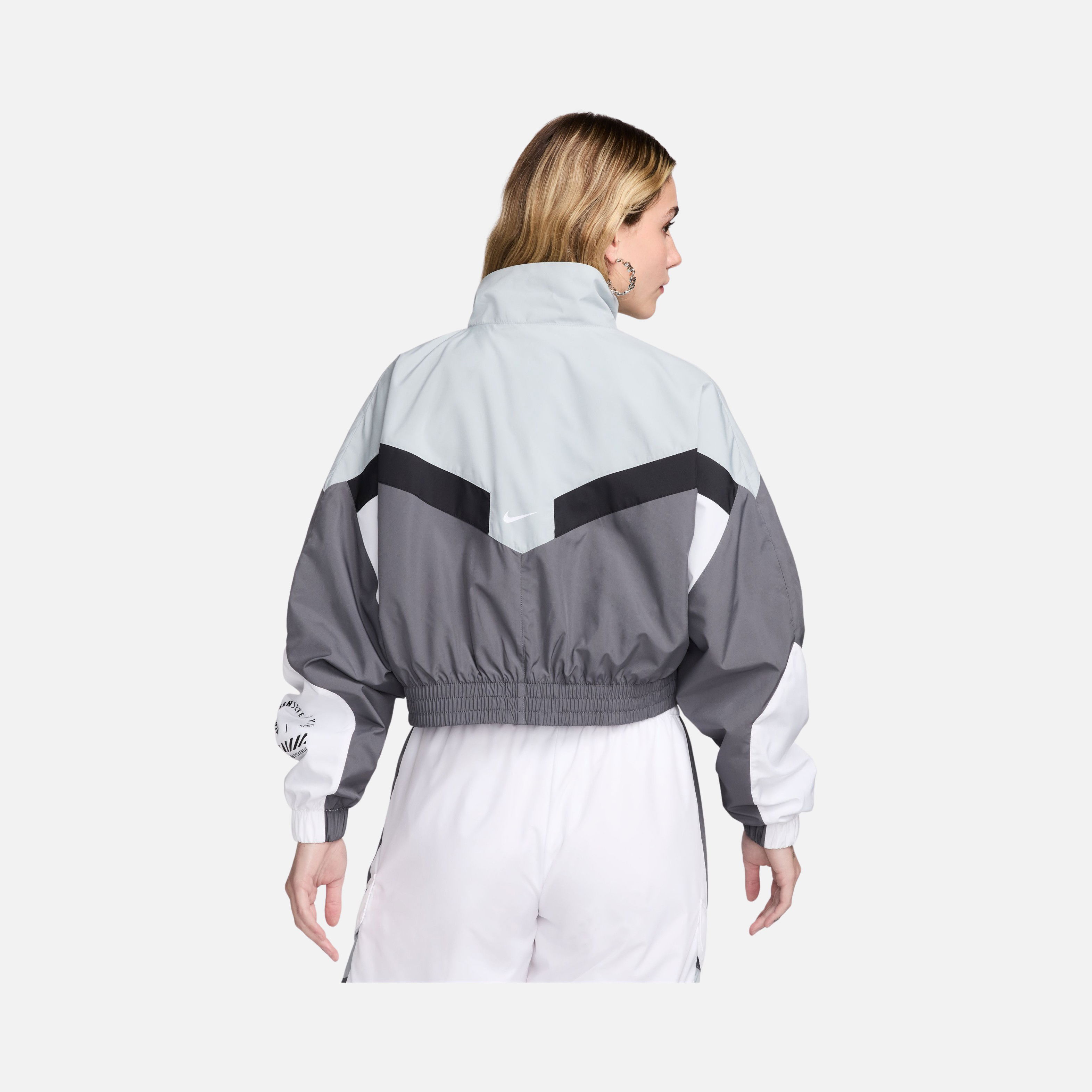 Nike Sportswear Gel Woven Street Crop Lined Full-Zip Kadın Ceket