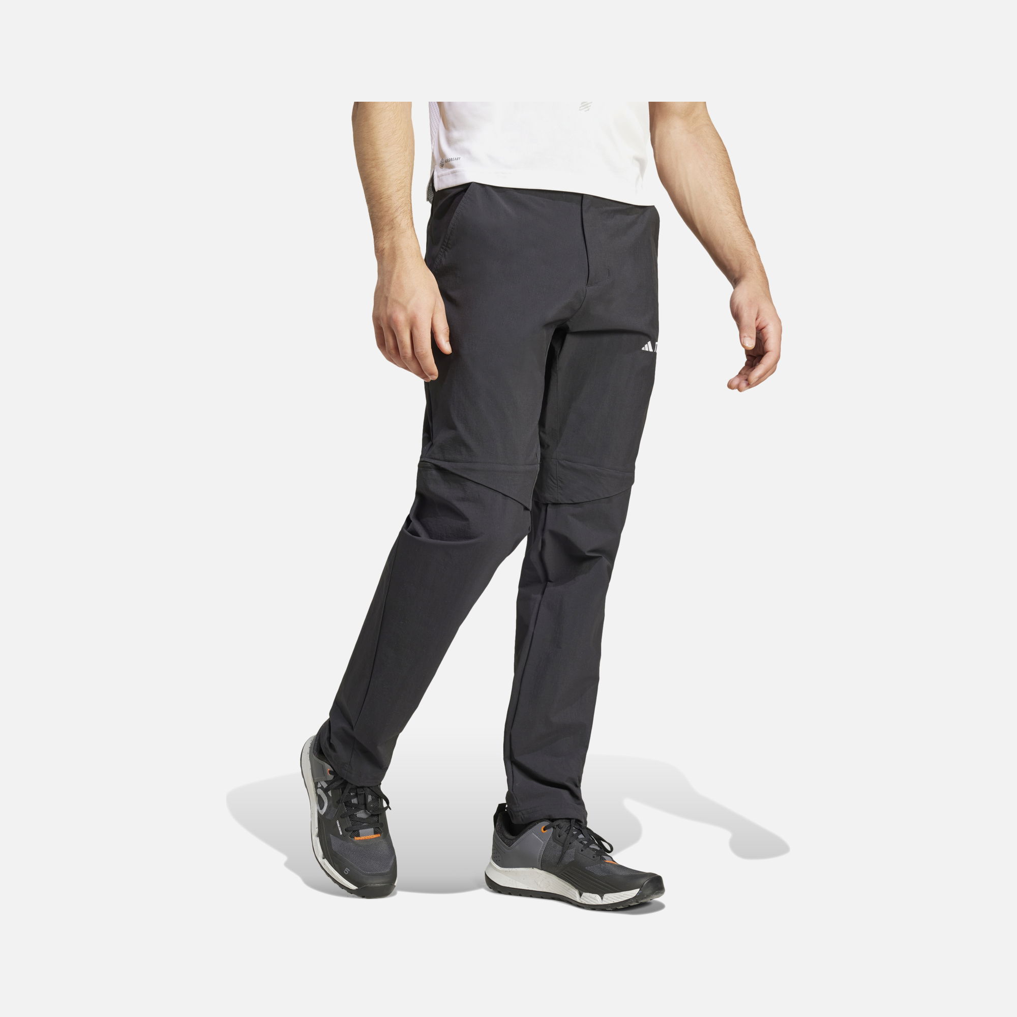 adidas Terrex Multi Zip Off 2-in-1 Regular-Fit Convertible Hiking Erkek Pantolon