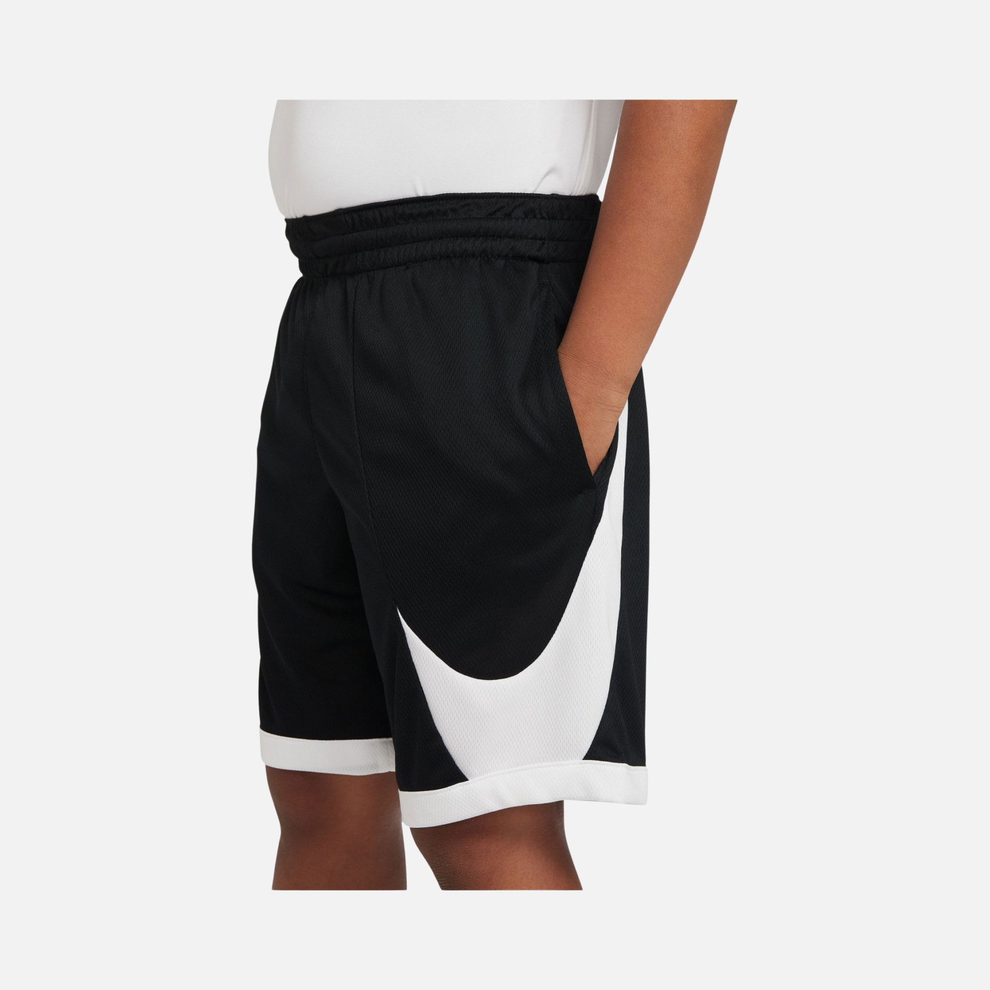 Nike Dri-Fit ''Swoosh Graphic'' Basketball (Boys') Çocuk Şort