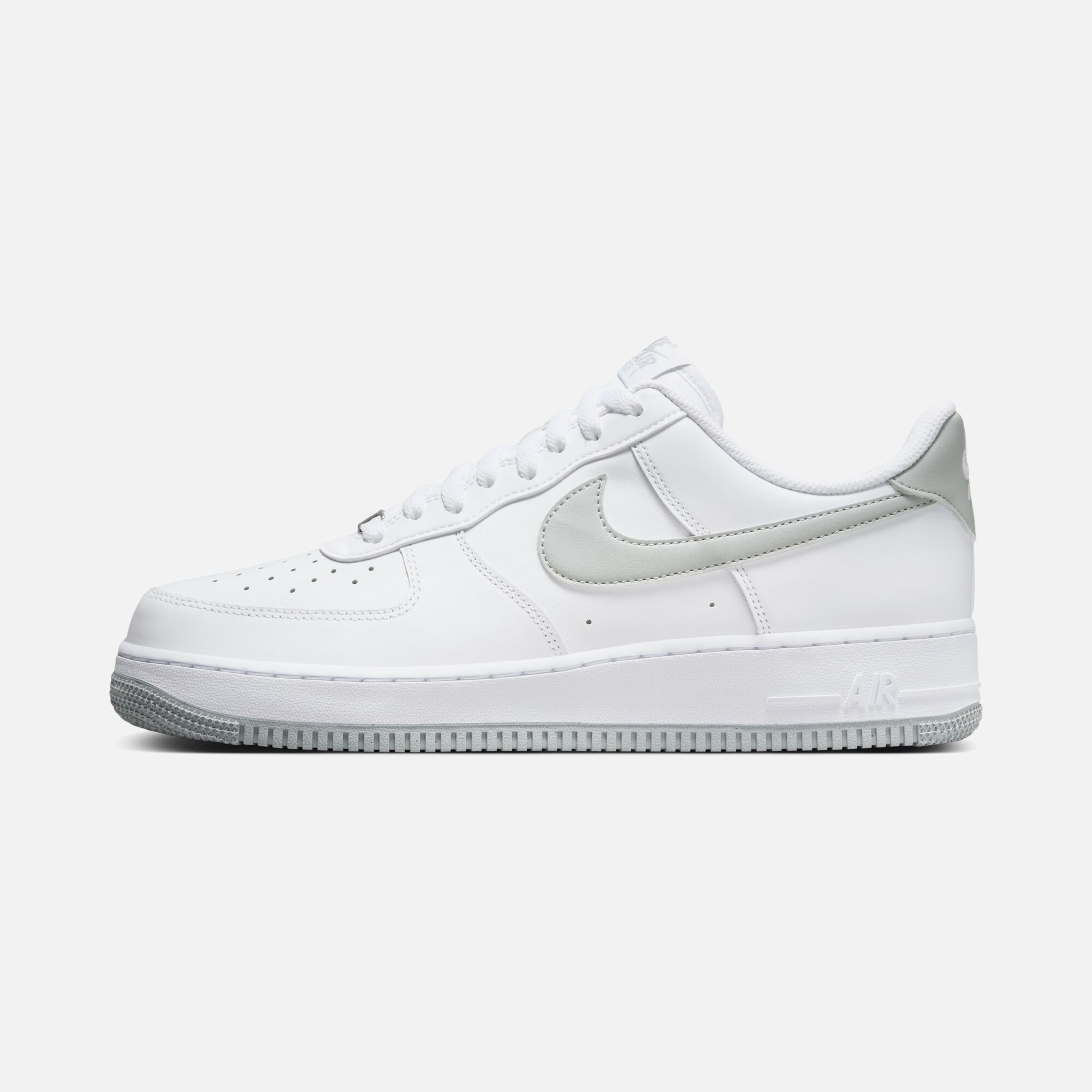 Nike Air Force 1 '07 FW24 Erkek Spor Ayakkabı