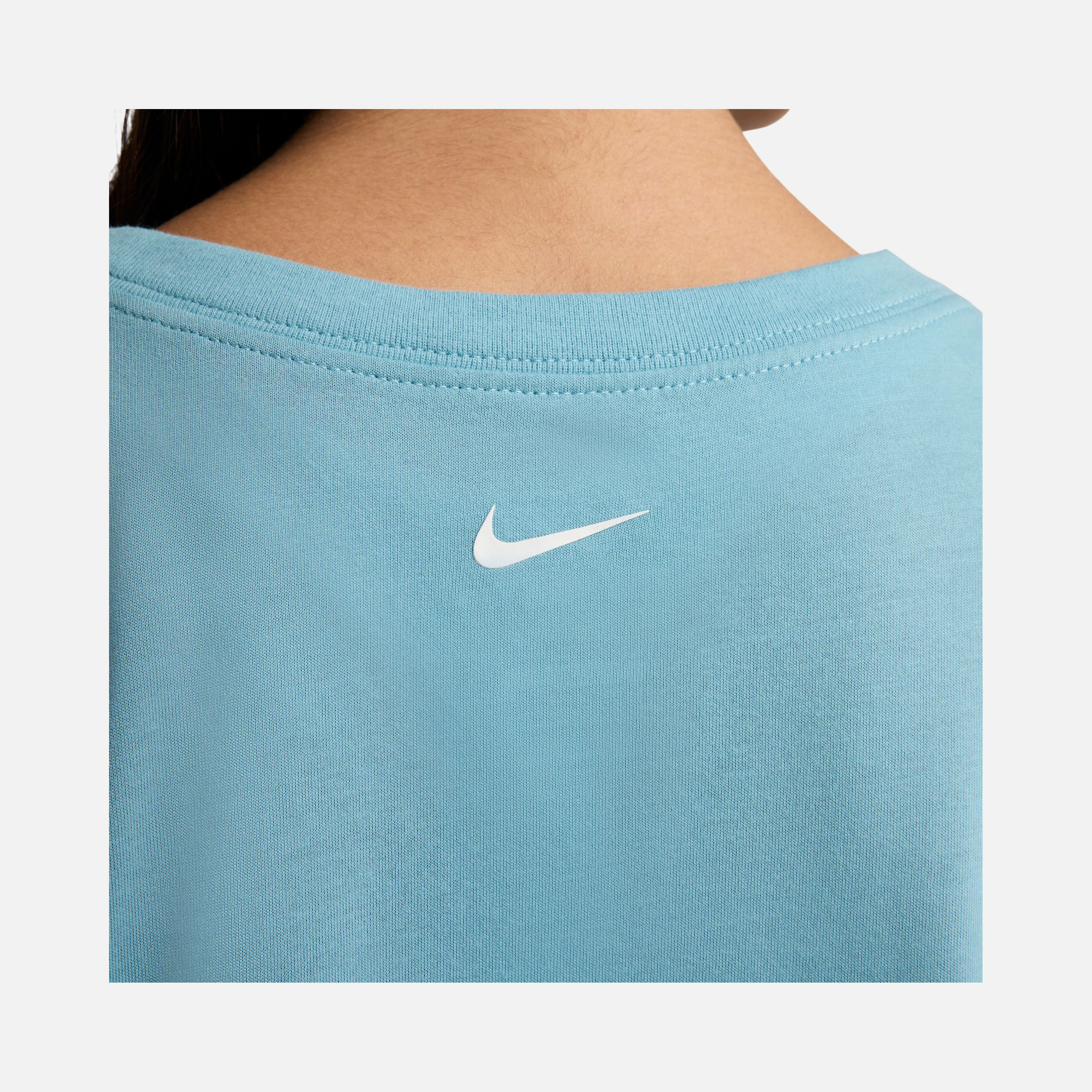Nike Pro Graphic Cropped Training Short-Sleeve Kadın Tişört