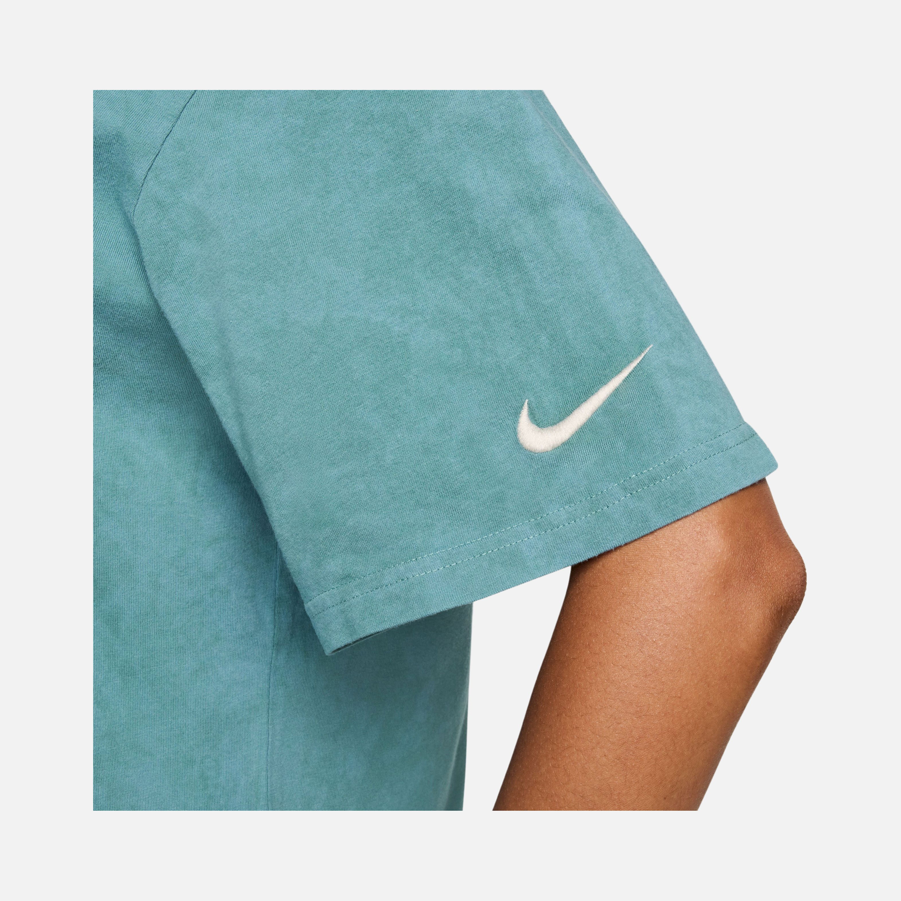 Nike Sportswear Essentials Boxy Wash ''Just Do It'' Short-Sleeve Kadın Tişört