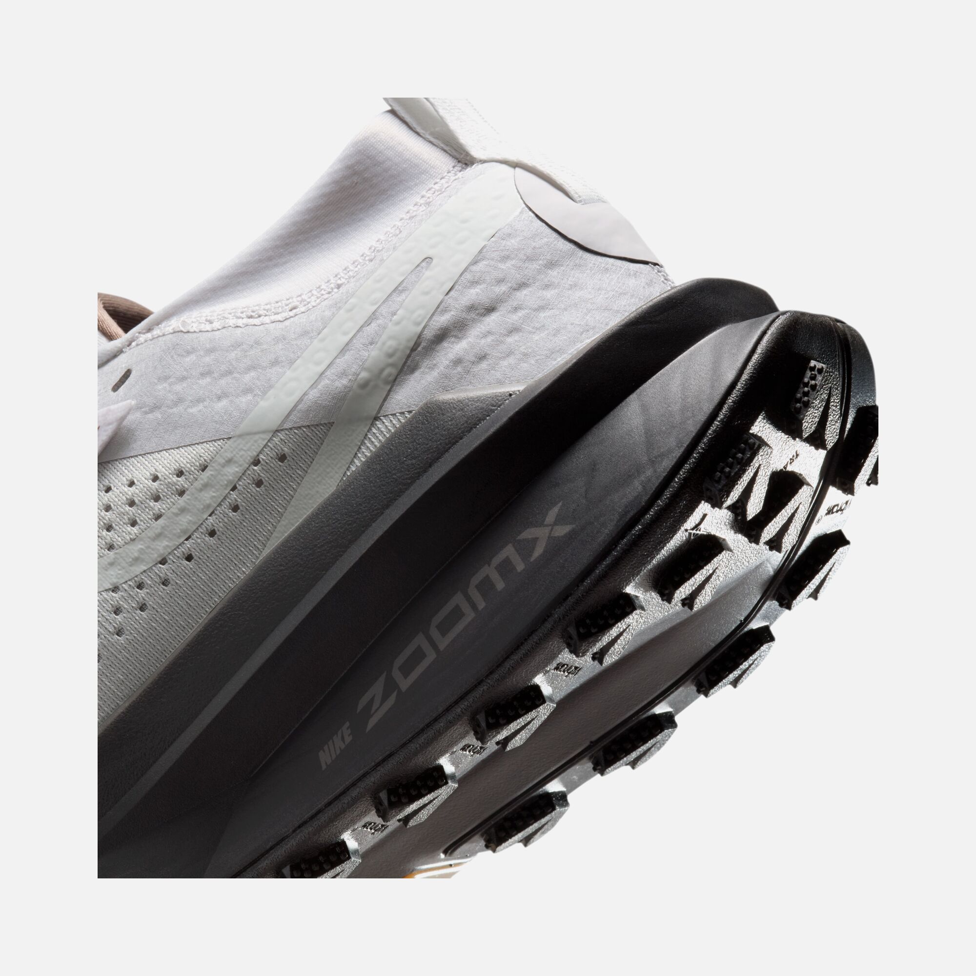 Nike Zoomx Zegama Trail 2 Erkek Spor Ayakabı