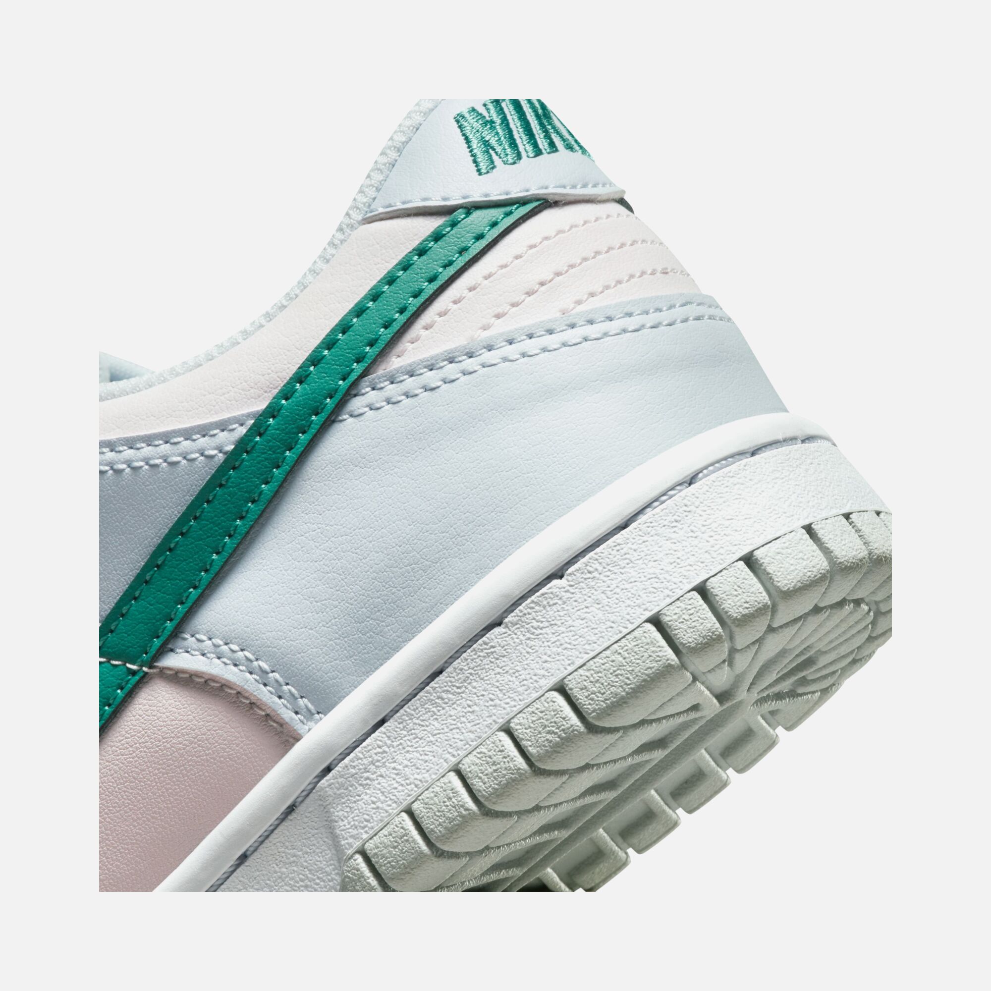 Nike Dunk Low SS23 (GS) Spor Ayakkabı