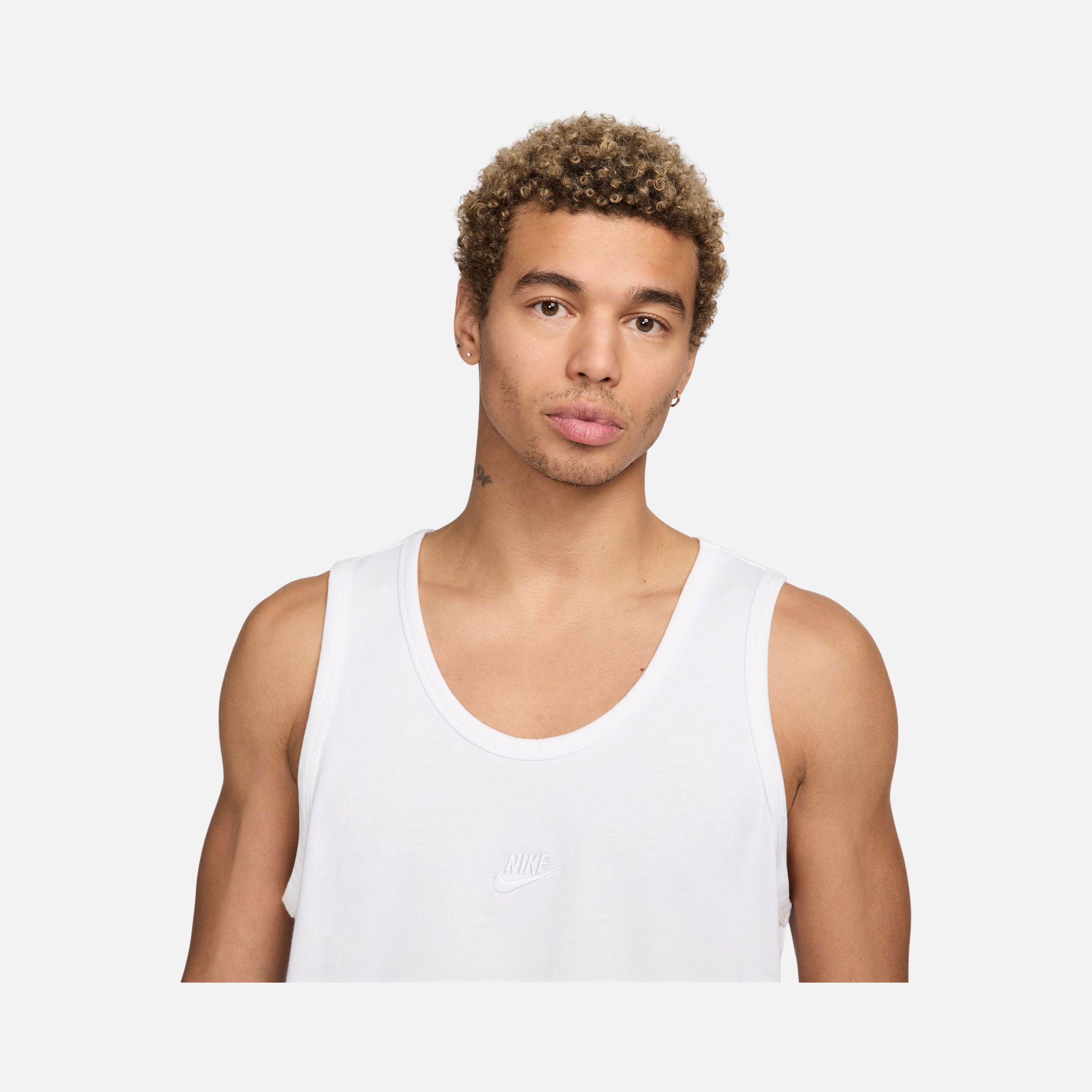 Nike Sportswear Premium Essentials Erkek Atlet