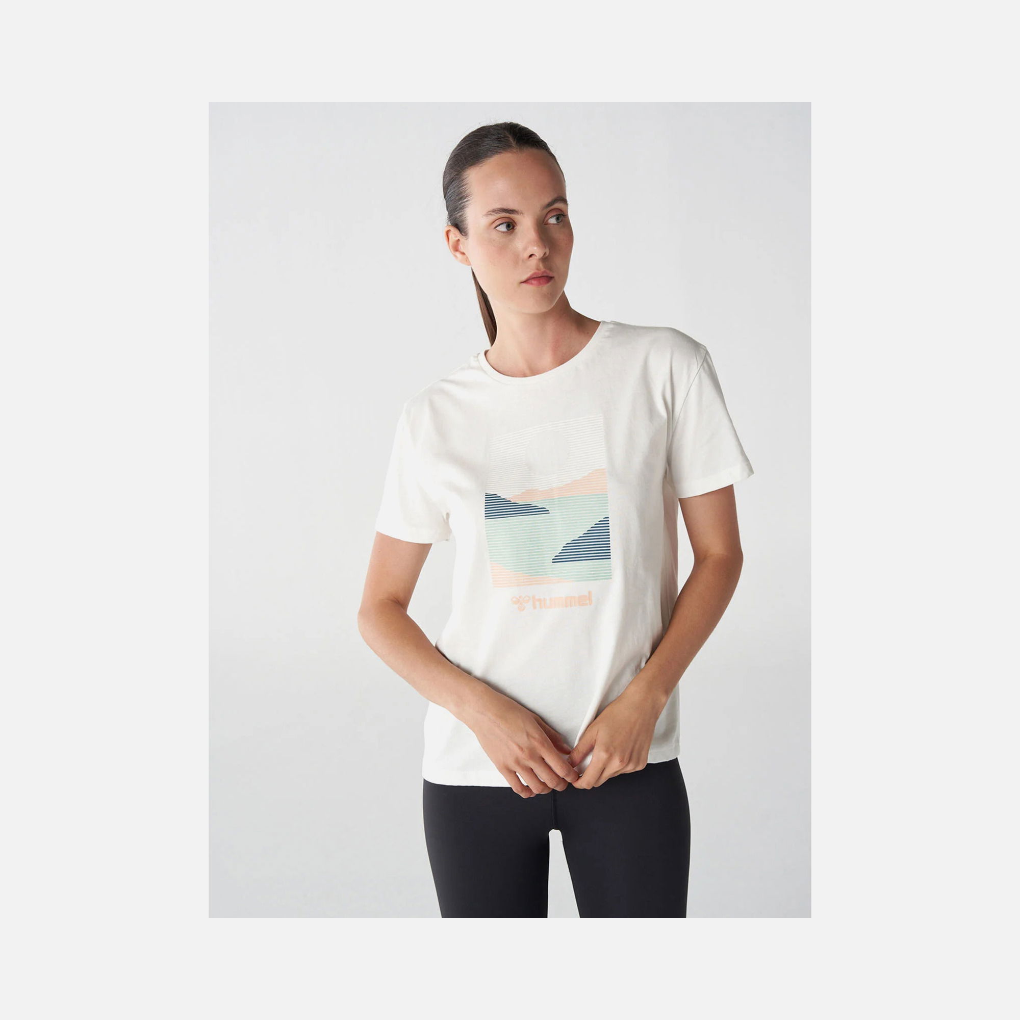 Hummel Sportswear molly Graphic Short-Sleeve Kadın Tişört