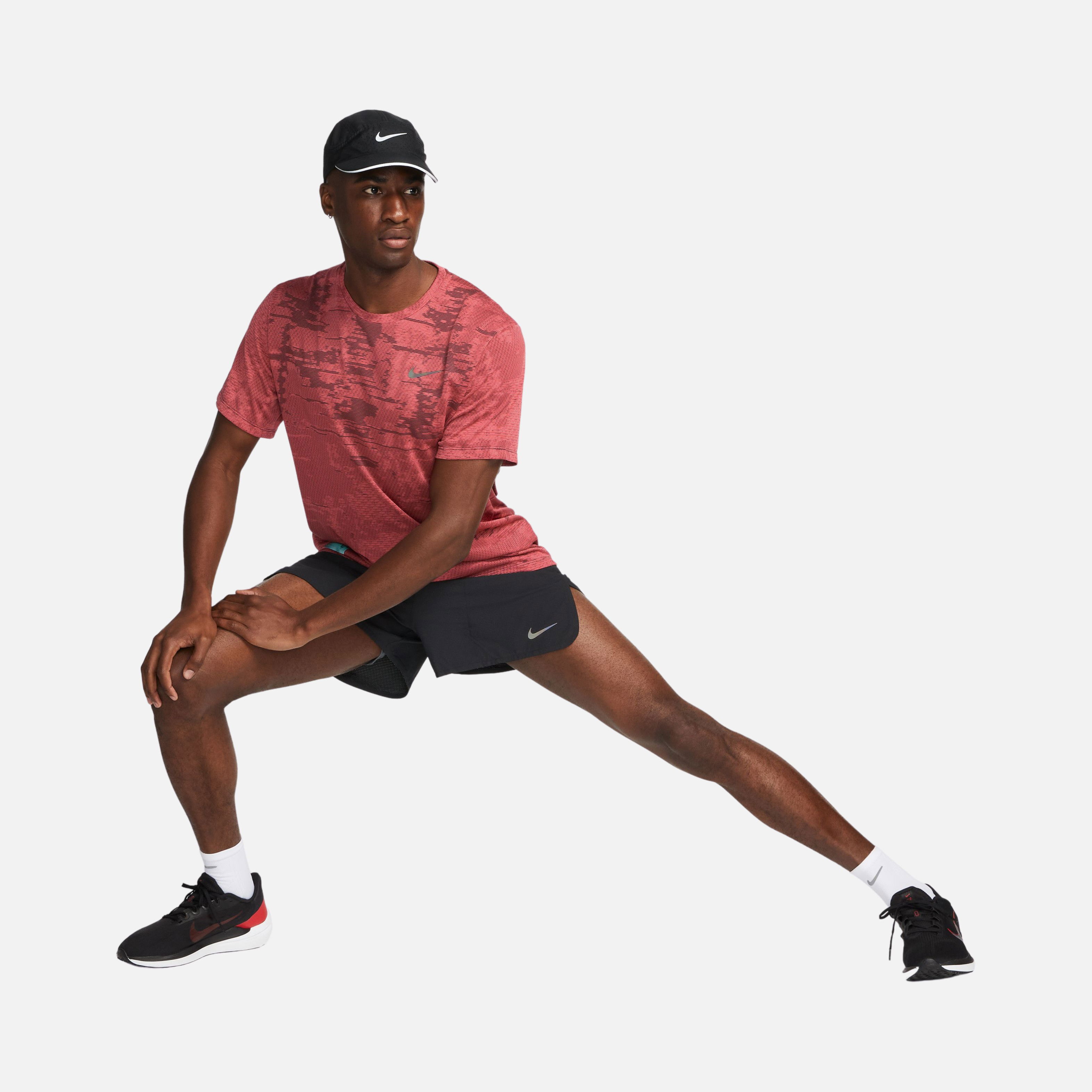 Nike Dri-Fit ADV Run Division Techknit Running Short-Sleeve Erkek Tişört