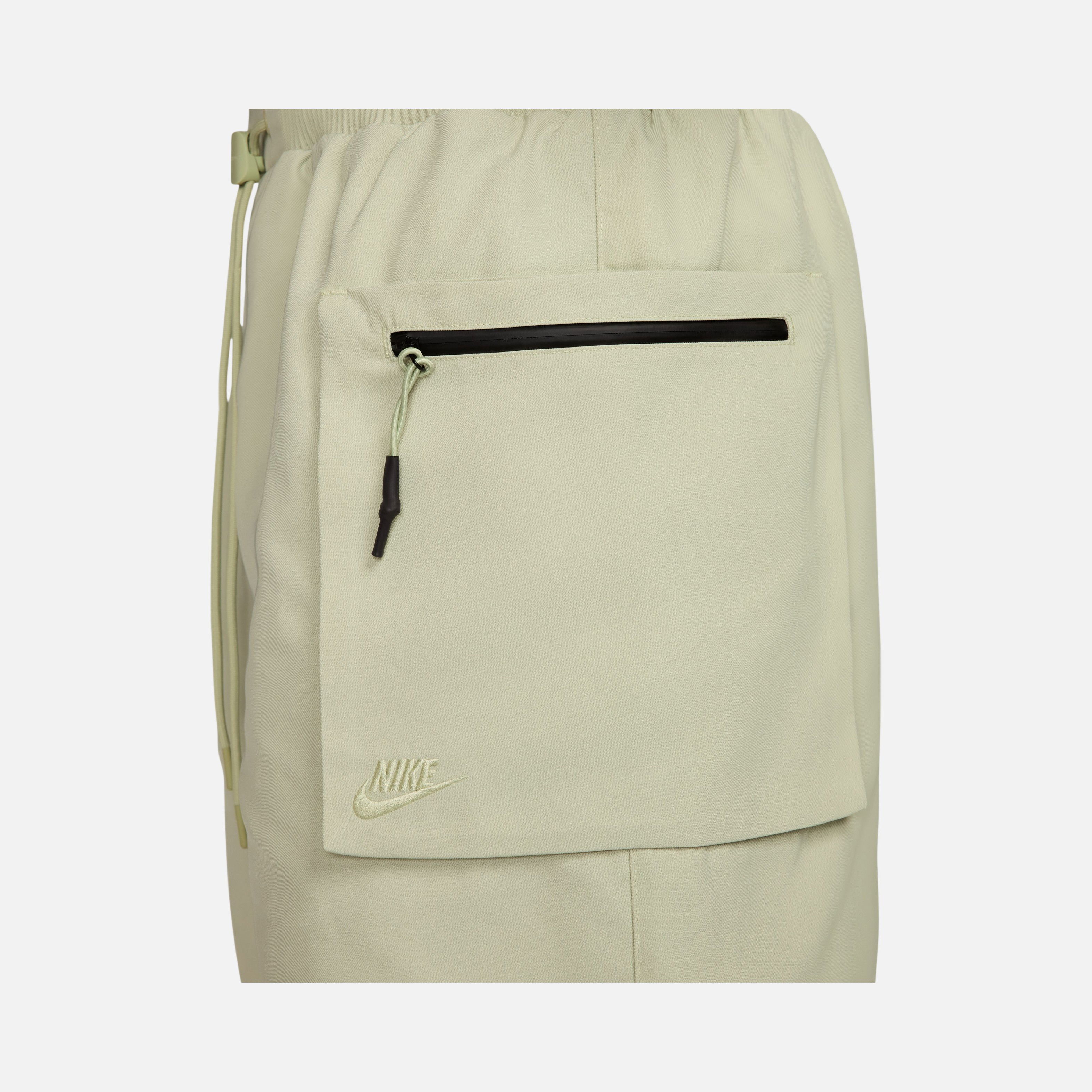 Nike Sportswear Tech Pack 10" (25.5cm approx.) Woven Utility Erkek Şort