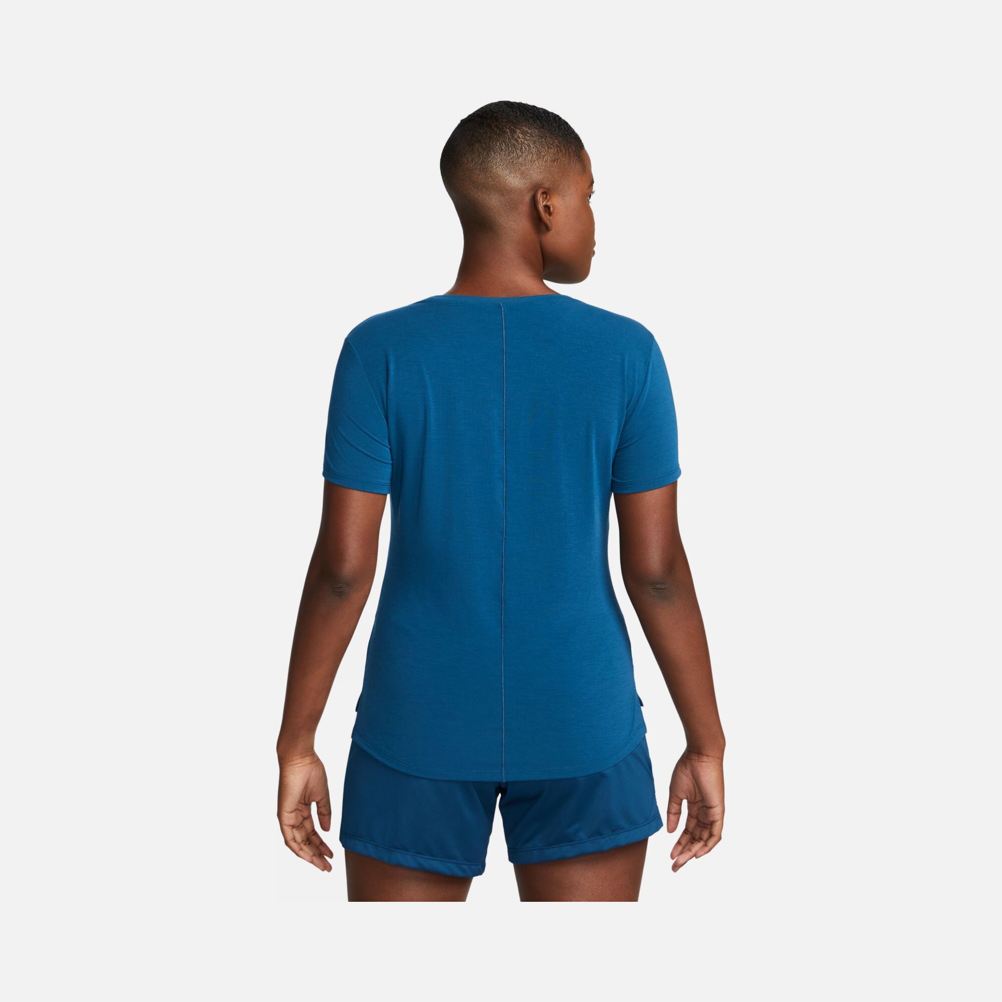 Nike Dri-Fit One Luxe Standard Fit Short-Sleeve Kadın Tişört