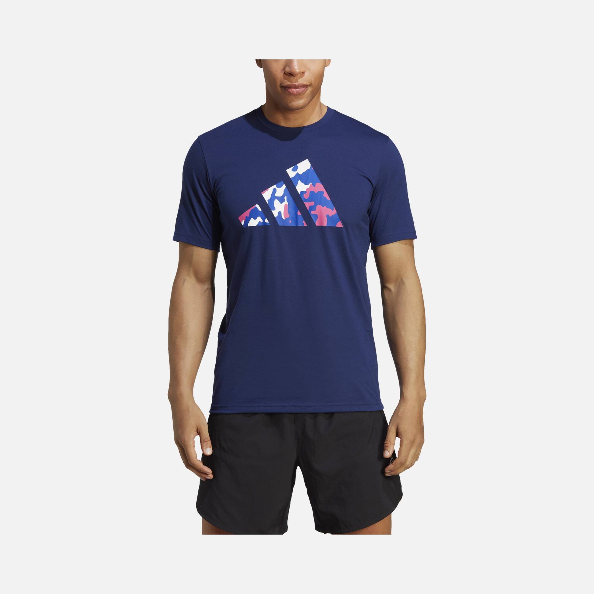 adidas Train Essentials Seasonal Logo Training Short-Sleeve Erkek tişört