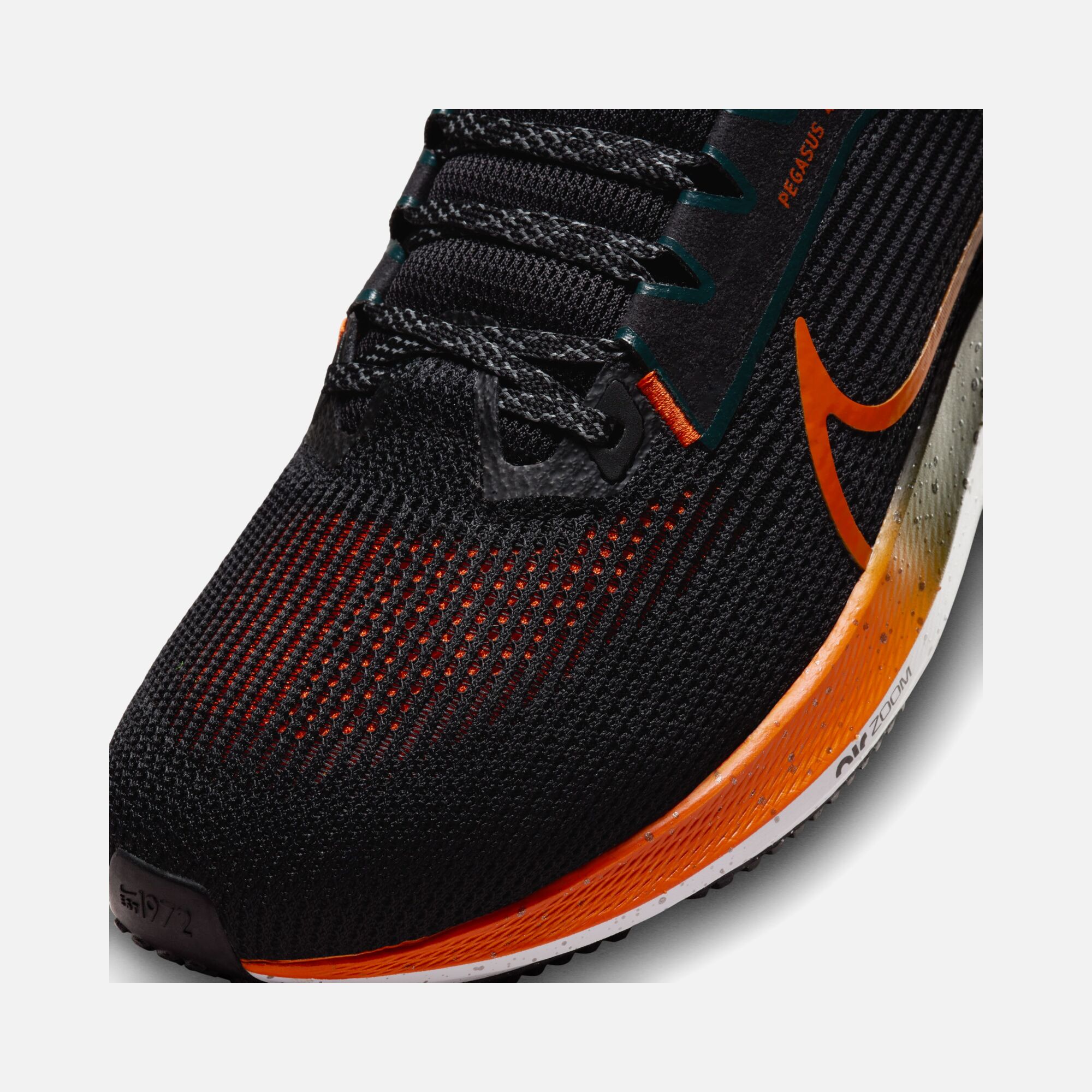 Nike Air Zoom Pegasus 40 Running Erkek Spor Ayakkabı