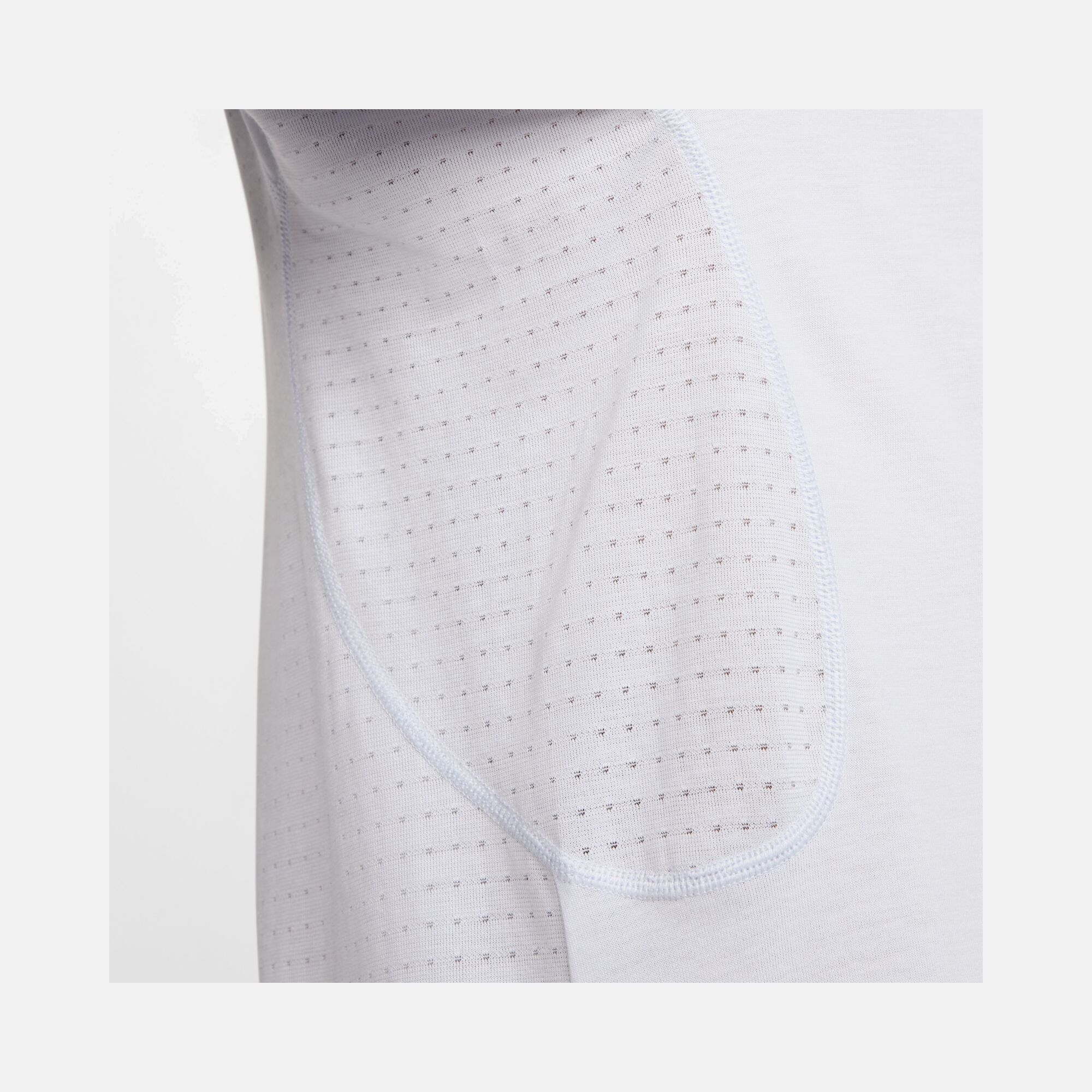 Nike Dri-Fit ADV Solar Chase Trail Running Short-Sleeve Erkek Tişört