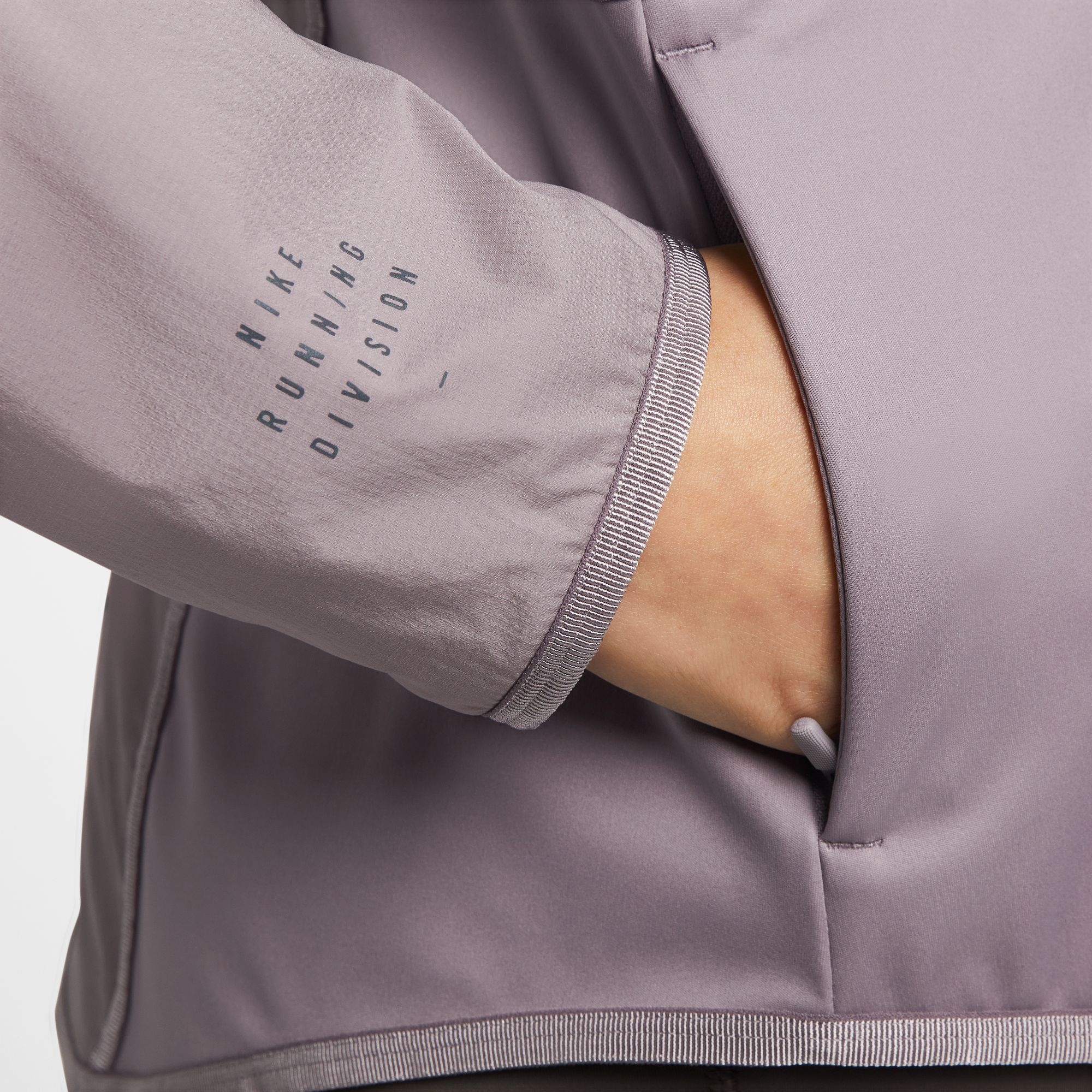 Nike Storm-Fit Run Division Running Full-Zip Kadın Ceket