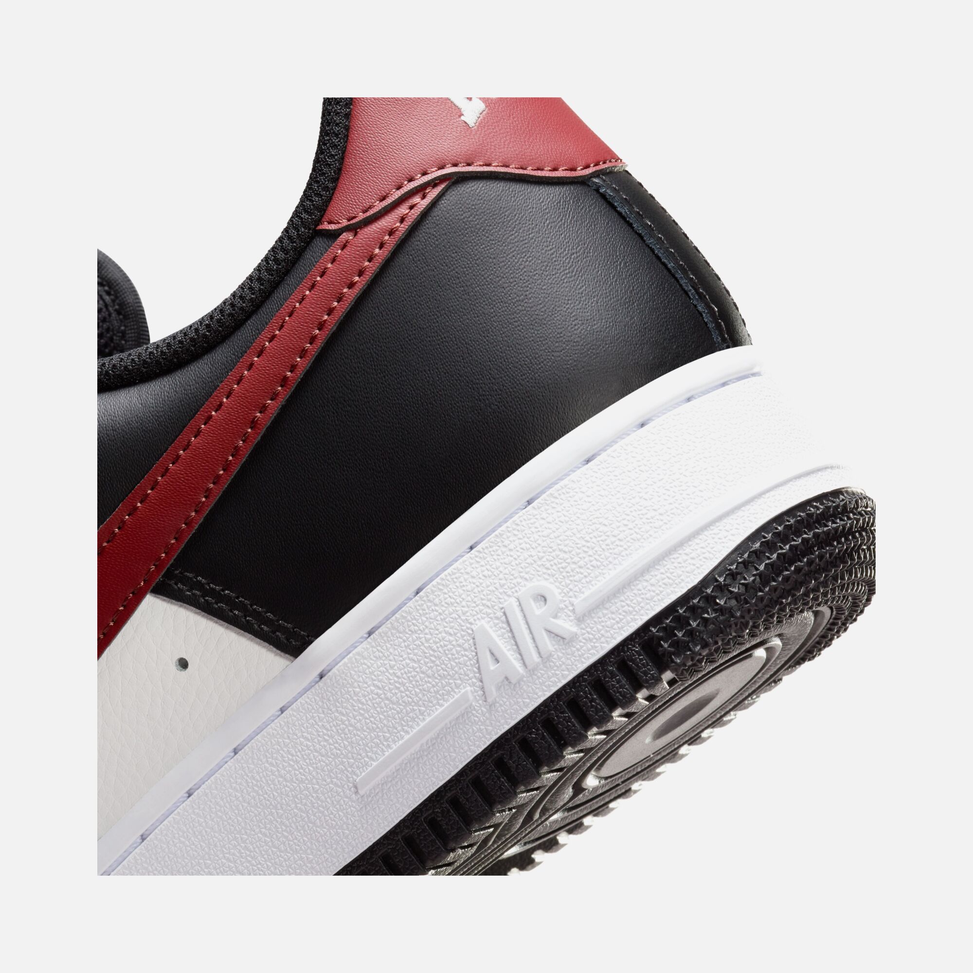 Nike Air Force 1 '07 '24 Erkek Spor Ayakkabı