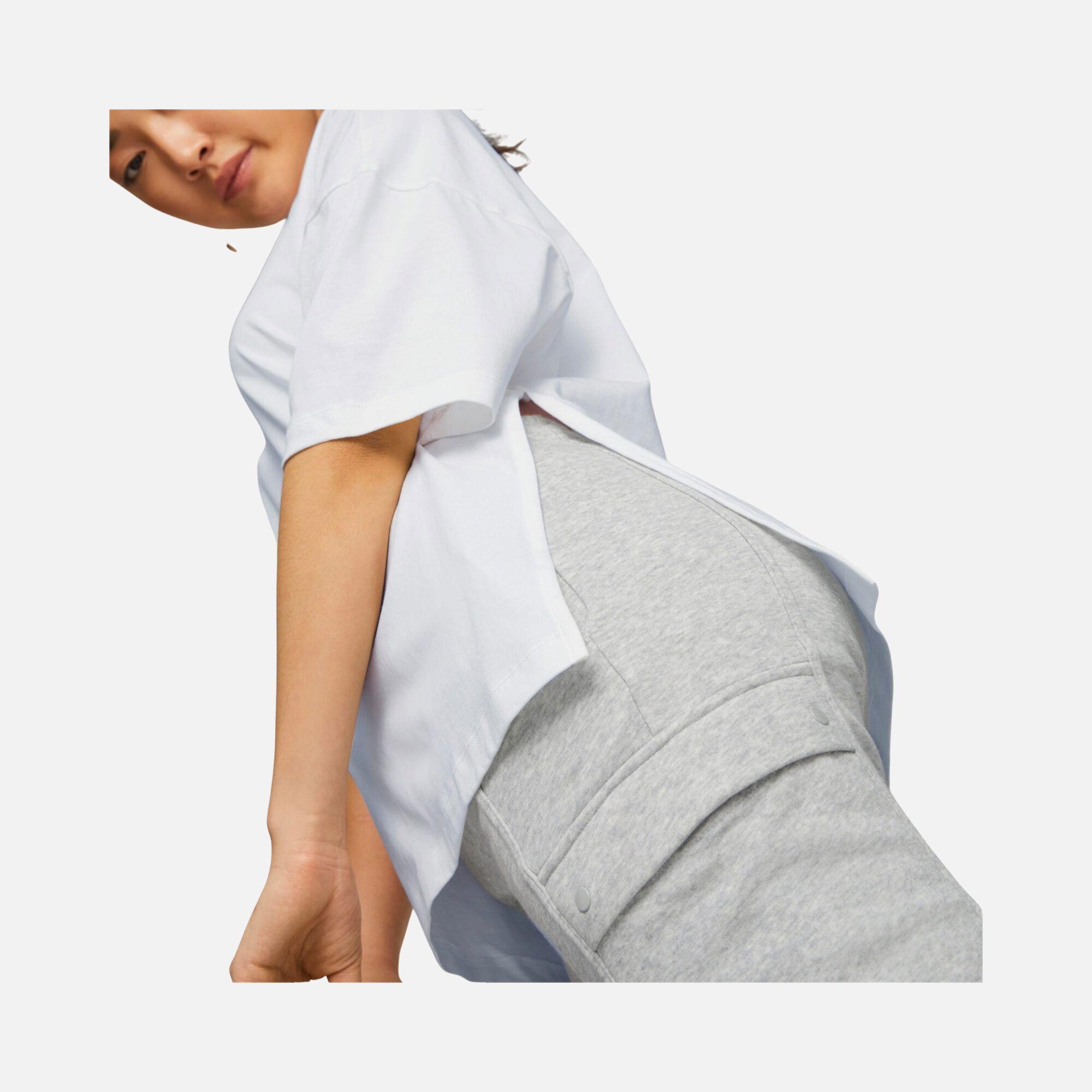 Puma Sportswear Classics Oversized Short-Sleeve Kadın Tişört