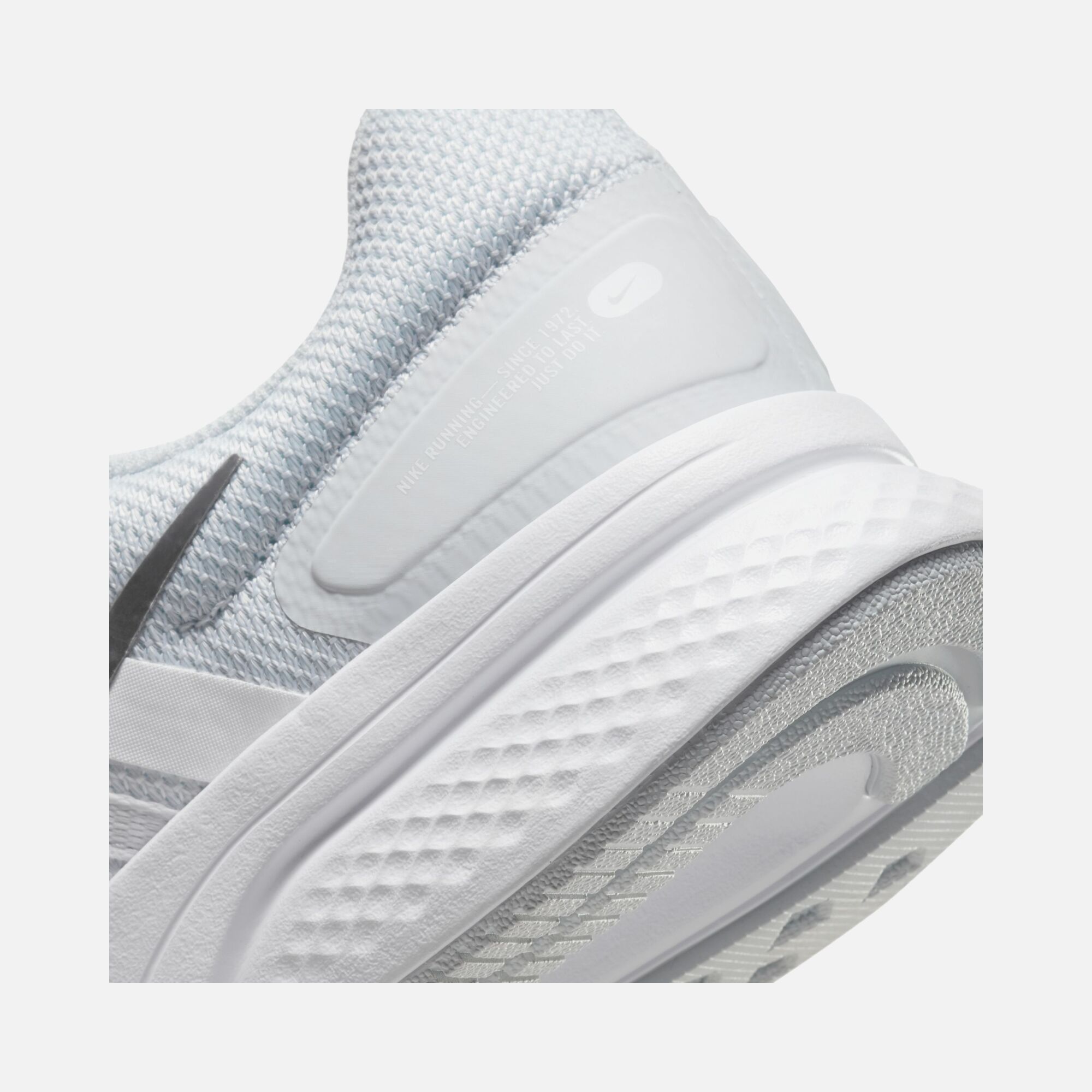 Nike Run Swift 2 Kadın Spor Ayakkabı