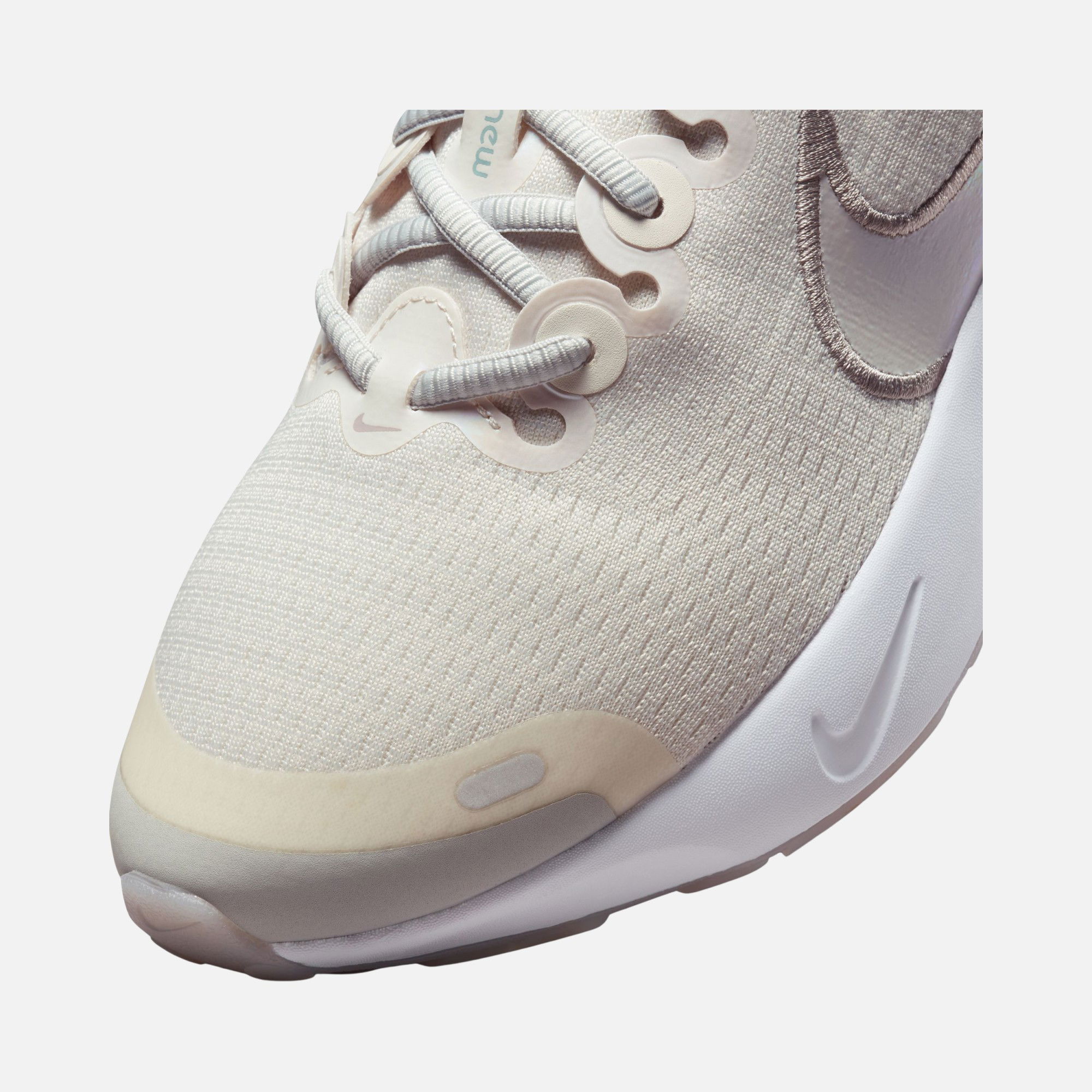 Nike Renew Run 3 Premium Road Running Kadın Spor Ayakkabı