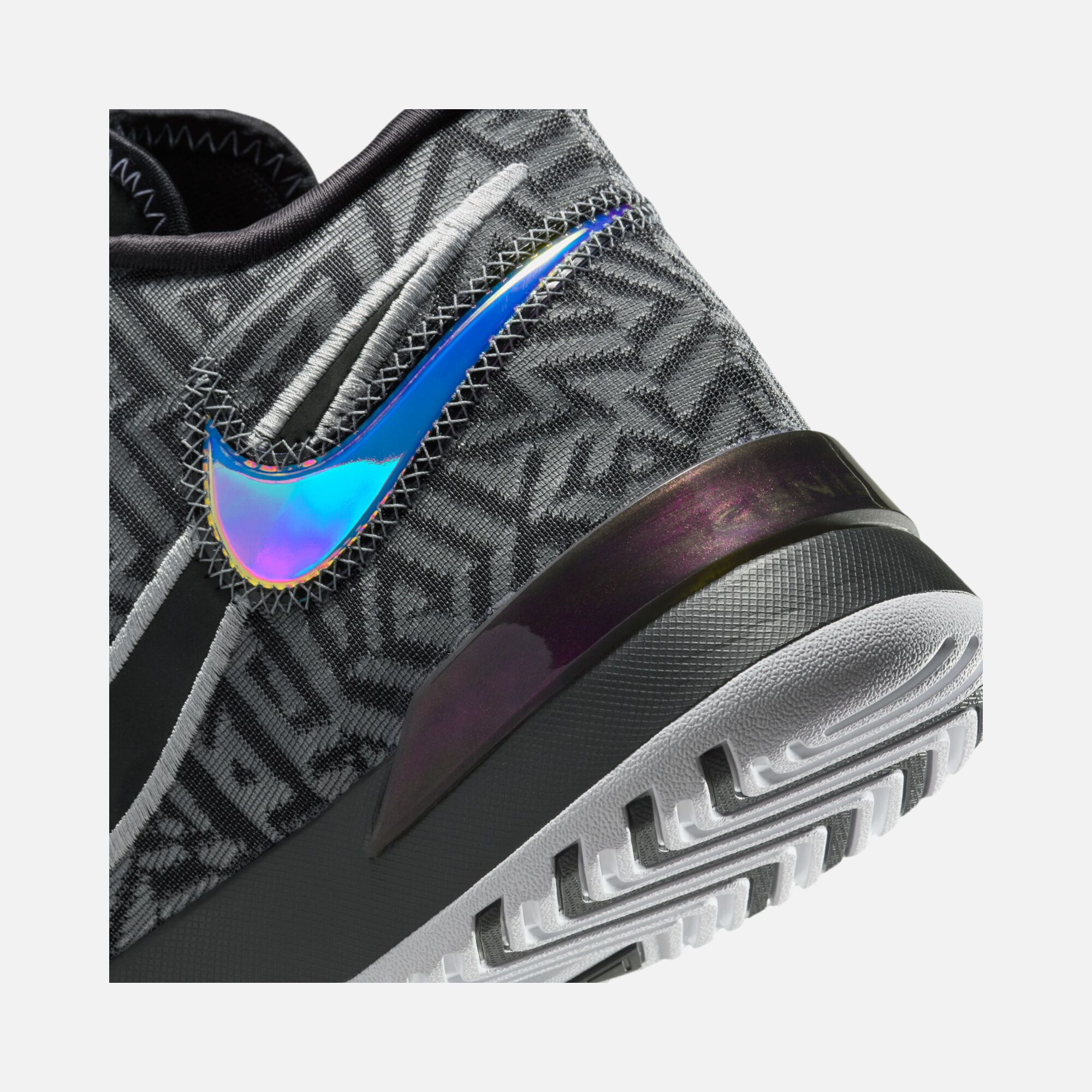 Nike LeBron James NXXT Genisus Erkek Basketbol Ayakkabısı