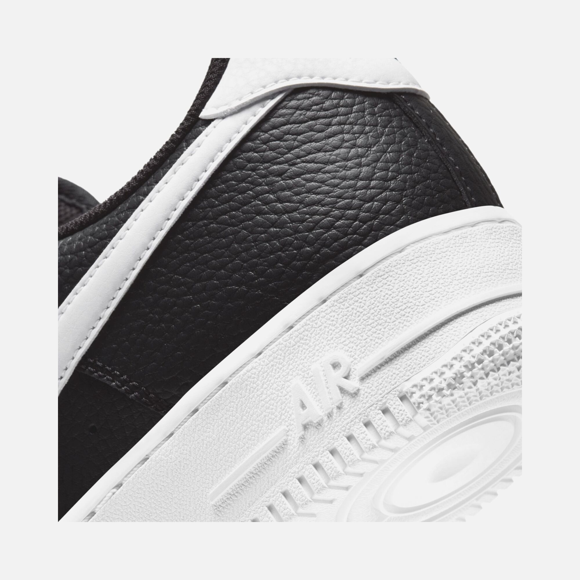 Nike Air Force 1 '07 HO23 Erkek Spor Ayakkabı