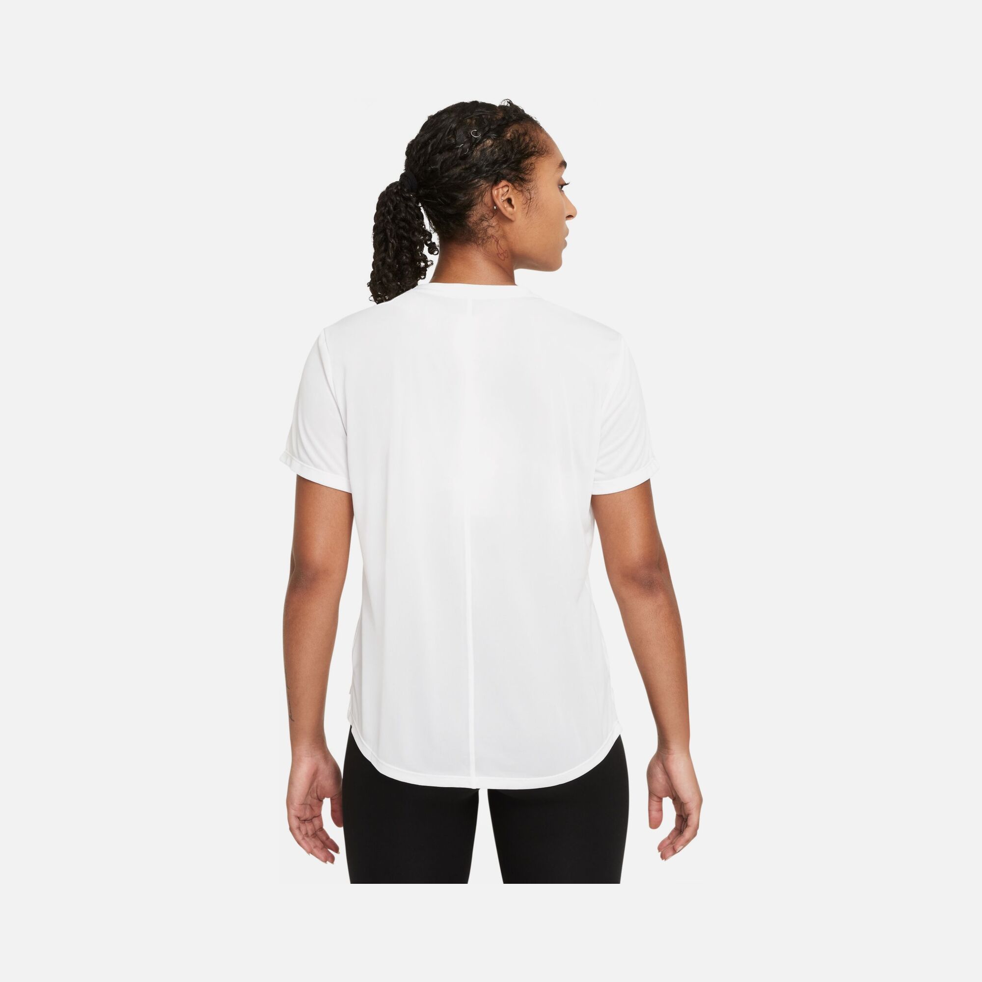 Nike Dri-Fit One Standard-Fit Short Sleeve Kadın Tişört