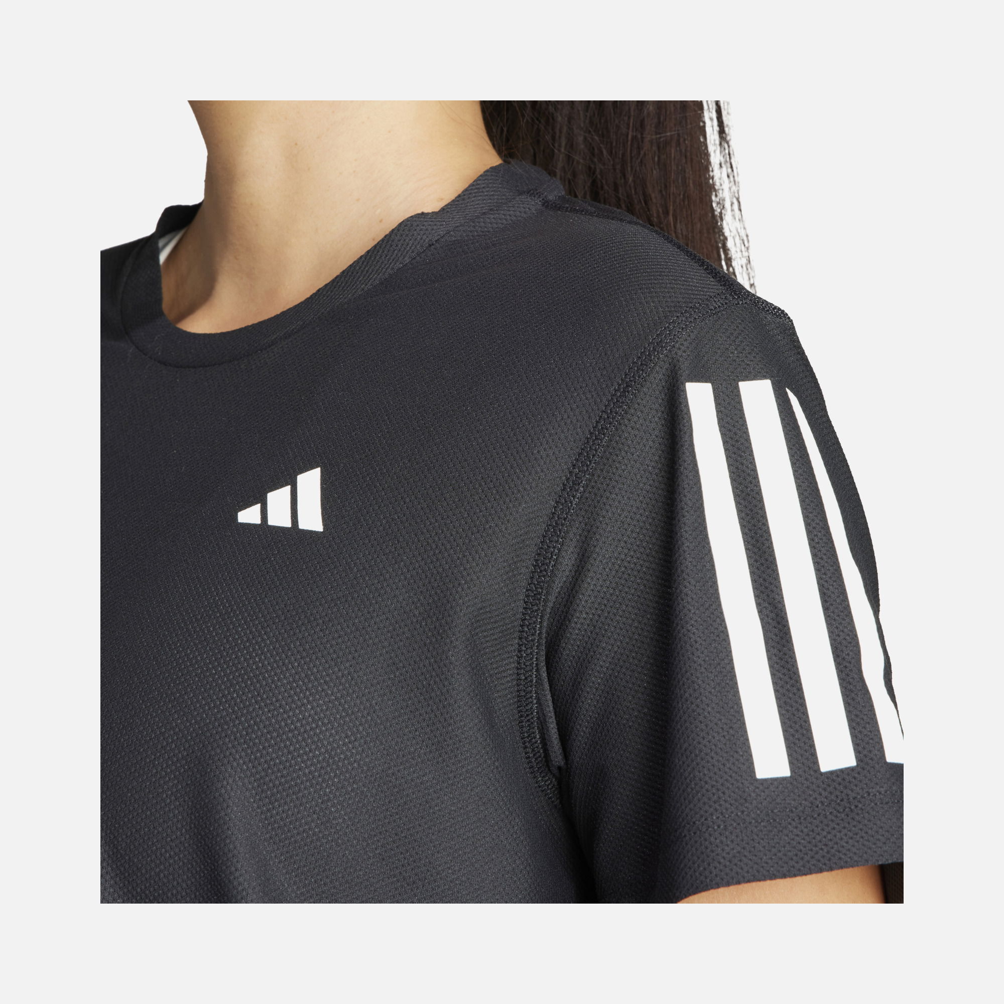 adidas AEROREADY Run Own The 3-Stripes Crew Neck Running Short-Sleeve Kadın Tişört