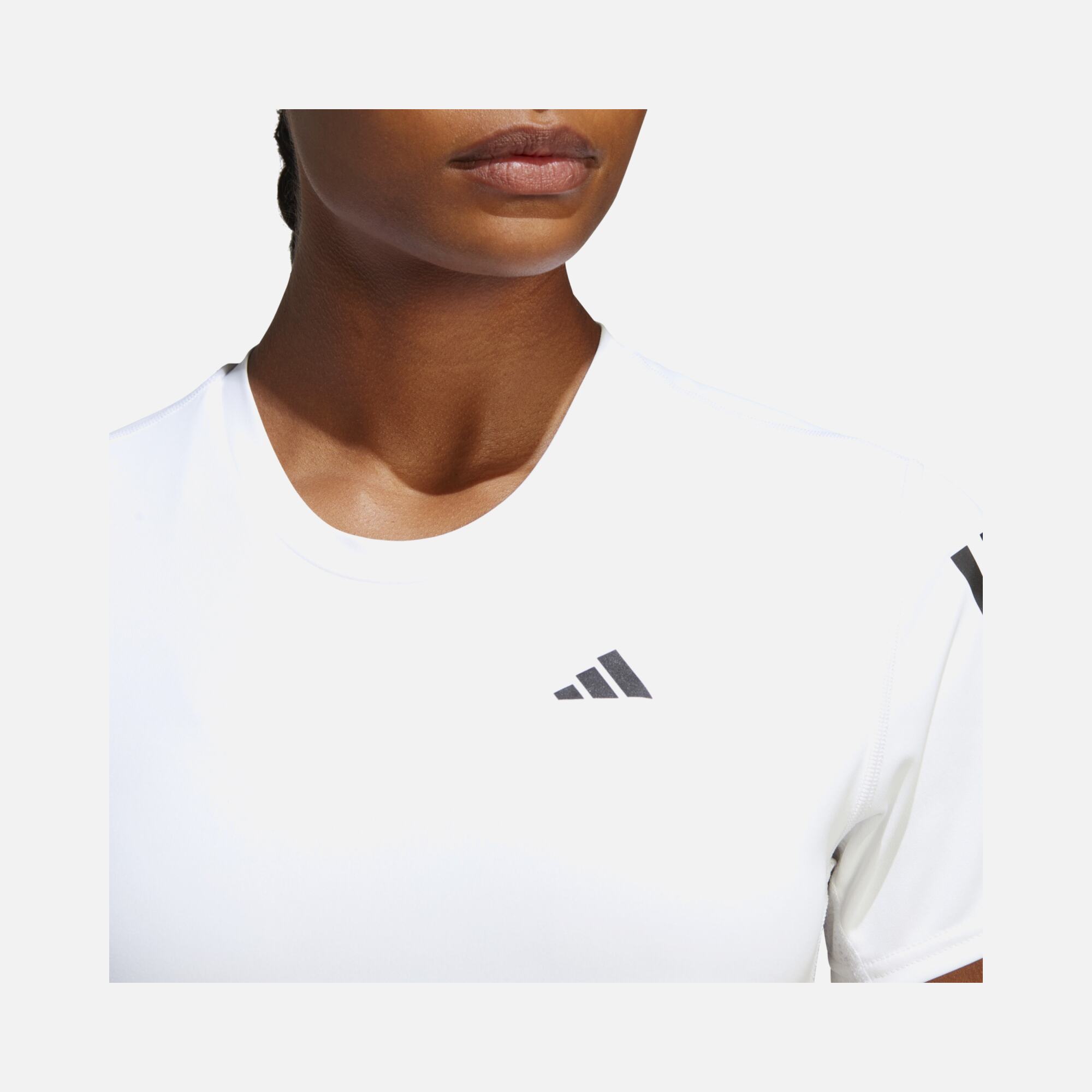 adidas Own the Run Regular-Fit Running Short-Sleeve Kadın Tişört