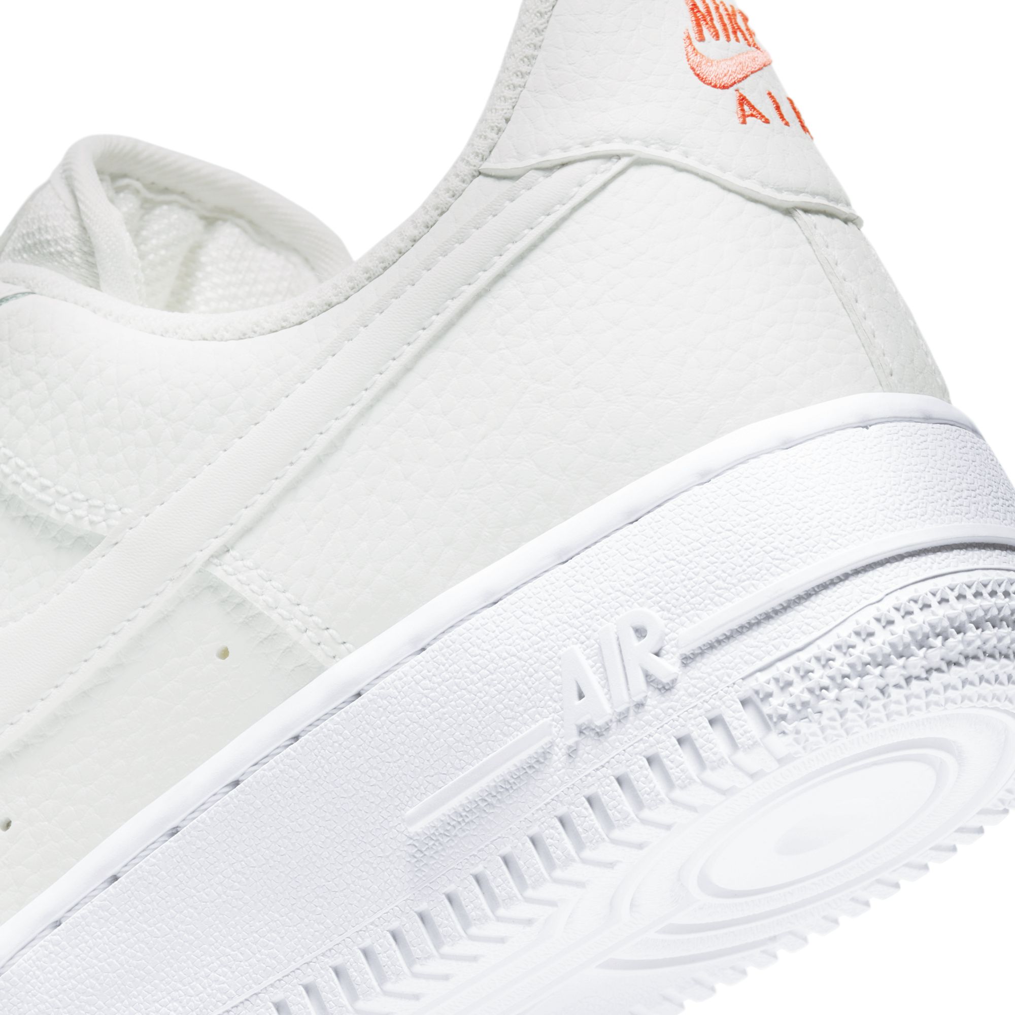 Nike Air Force 1 '07 Essentials Kadın Spor Ayakkabı