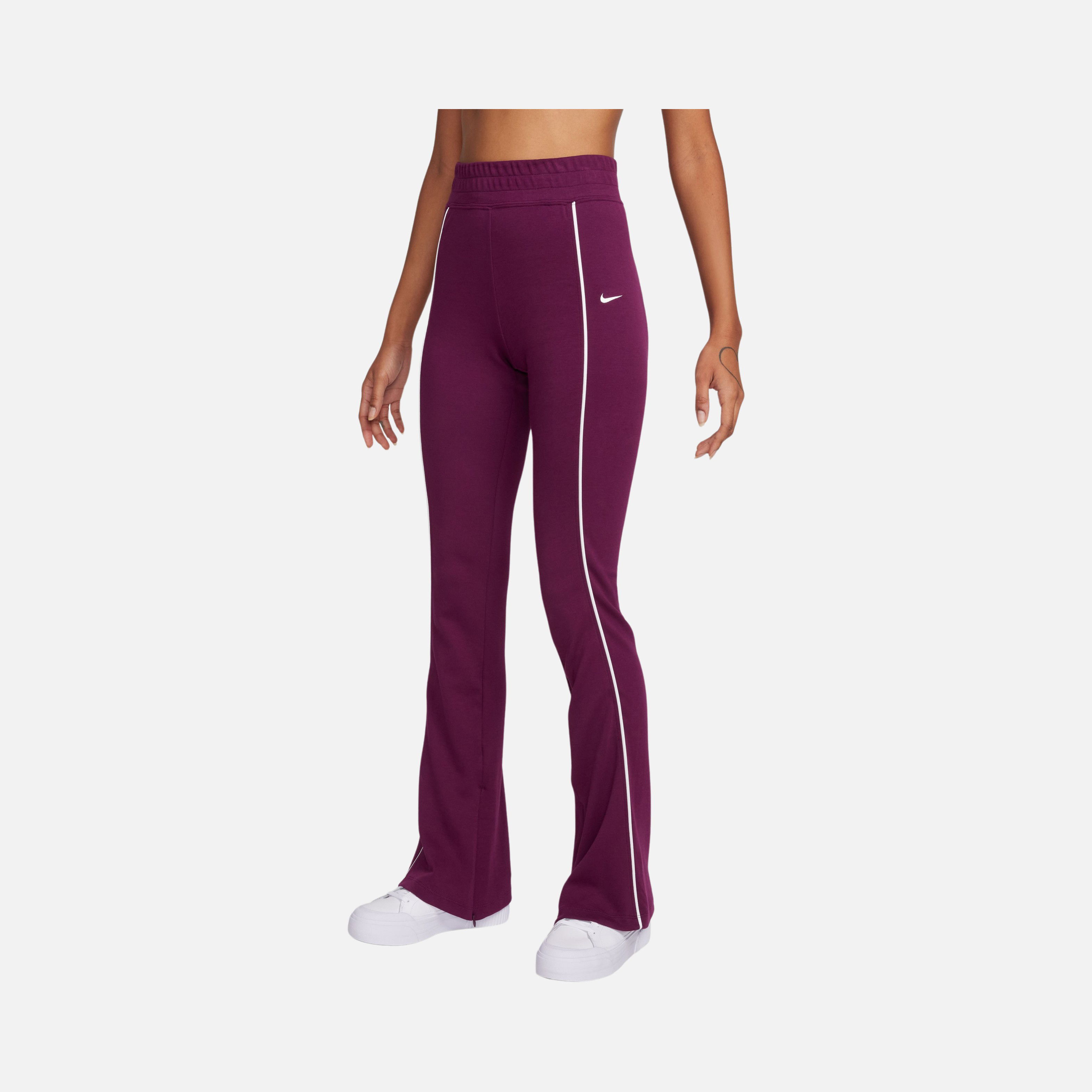 Nike Sportswear Collection Slit-Hem Kadın Pantolon